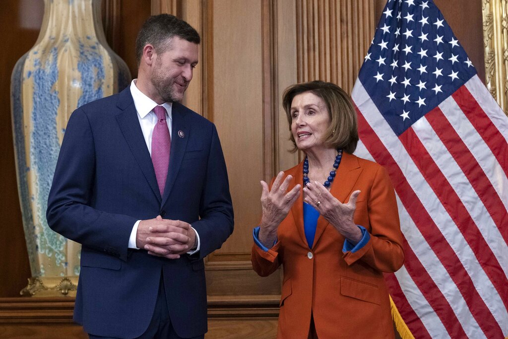 Pelosi confident Democrats will hold House majority