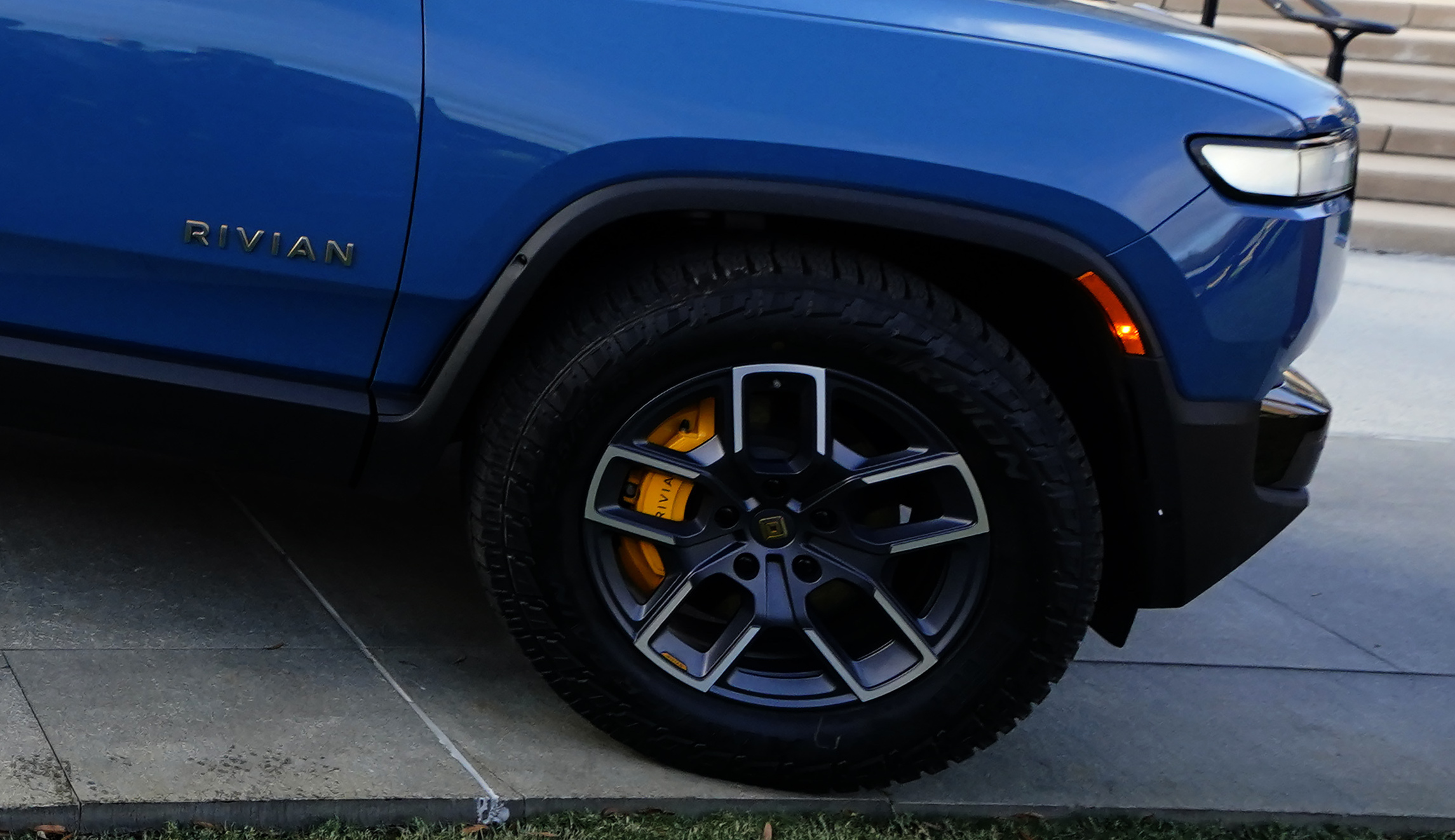 Electric truck charges for entire week, shows dismal 8 miles of range per day
