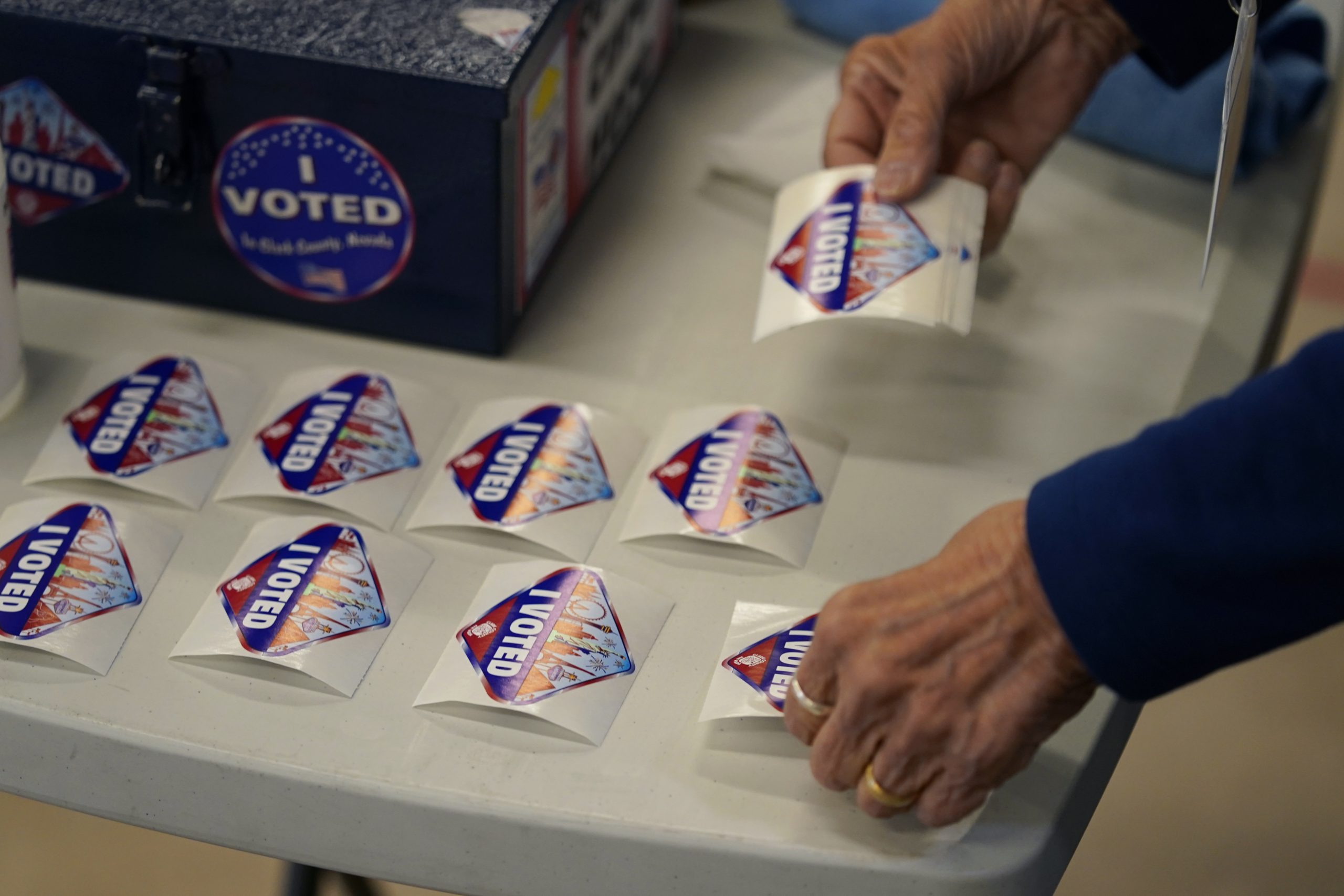 Indiana poll worker removed from voter site amid controversy