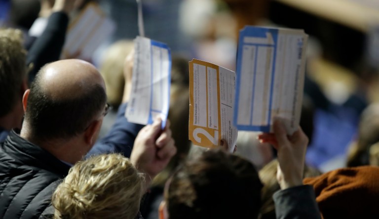 Iowa GOP declares neutrality in 2024 caucuses