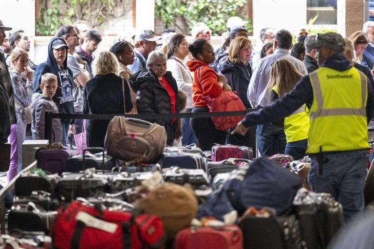 Department of Transportation singles out Southwest Airlines amid major holiday disruption