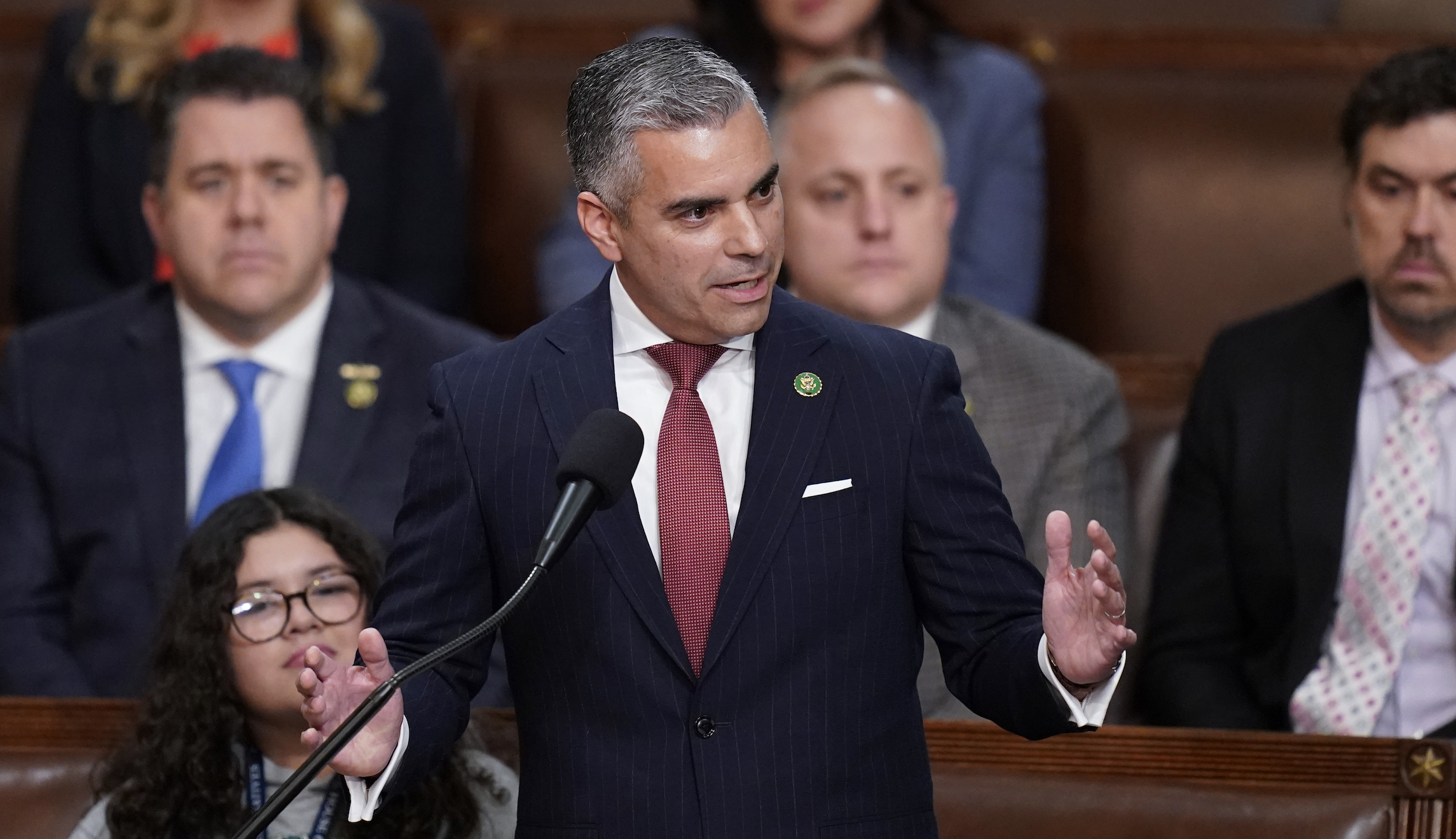 Republicans demand answers after Biden administration loses track of 85,000 migrant children