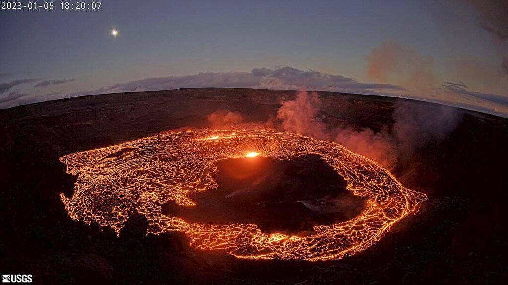 Scientists: Hawaii’s Kilauea not erupting, reversing warning
