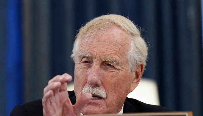 Politically courageous senators merit praise for reform talks on Social Security