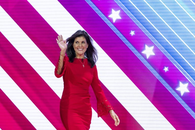 Nikki Haley heckled by pro-Trump voters while taking photos at CPAC