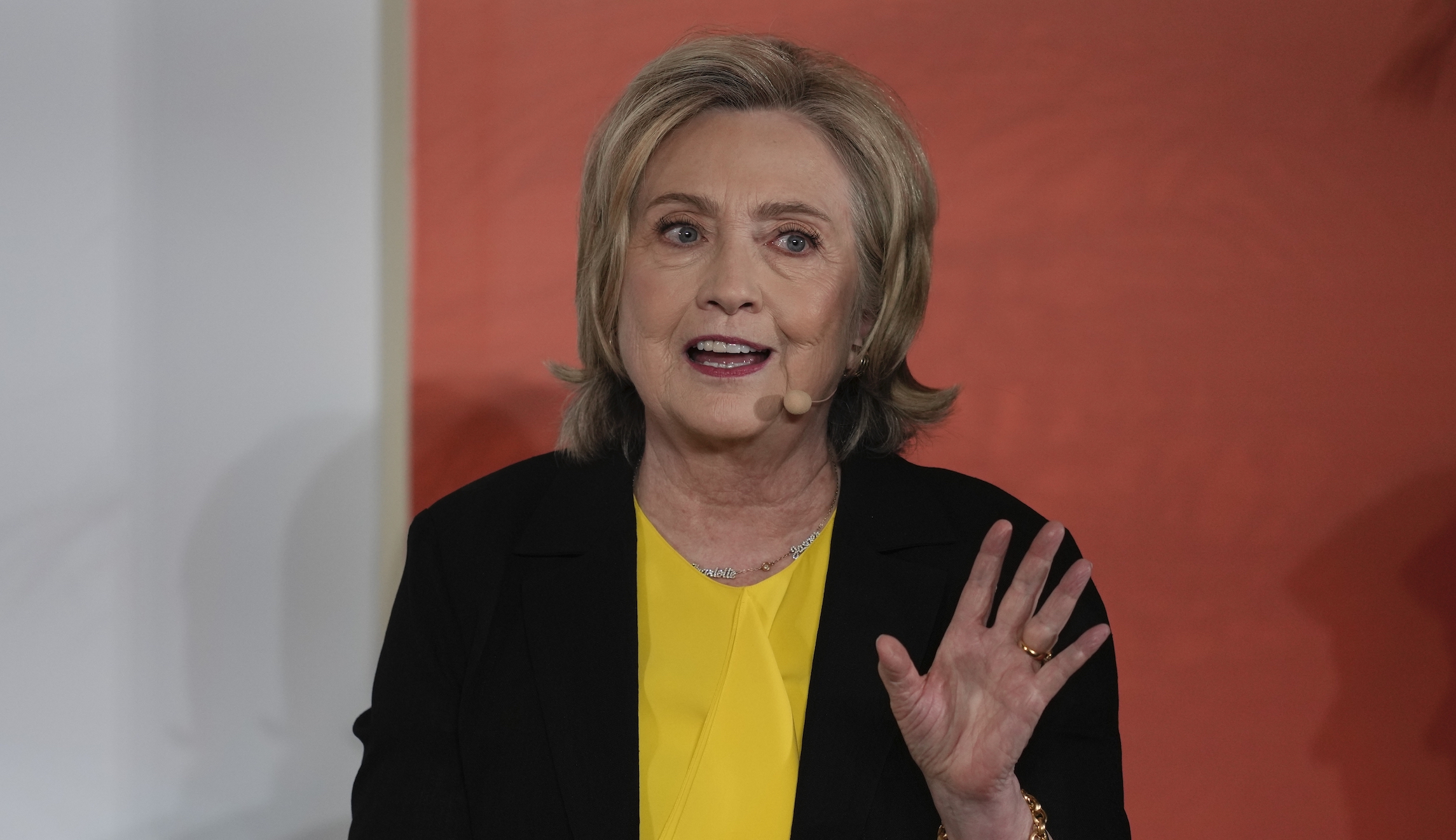 Hillary Clinton makes a thin Ukraine-Taiwan connection