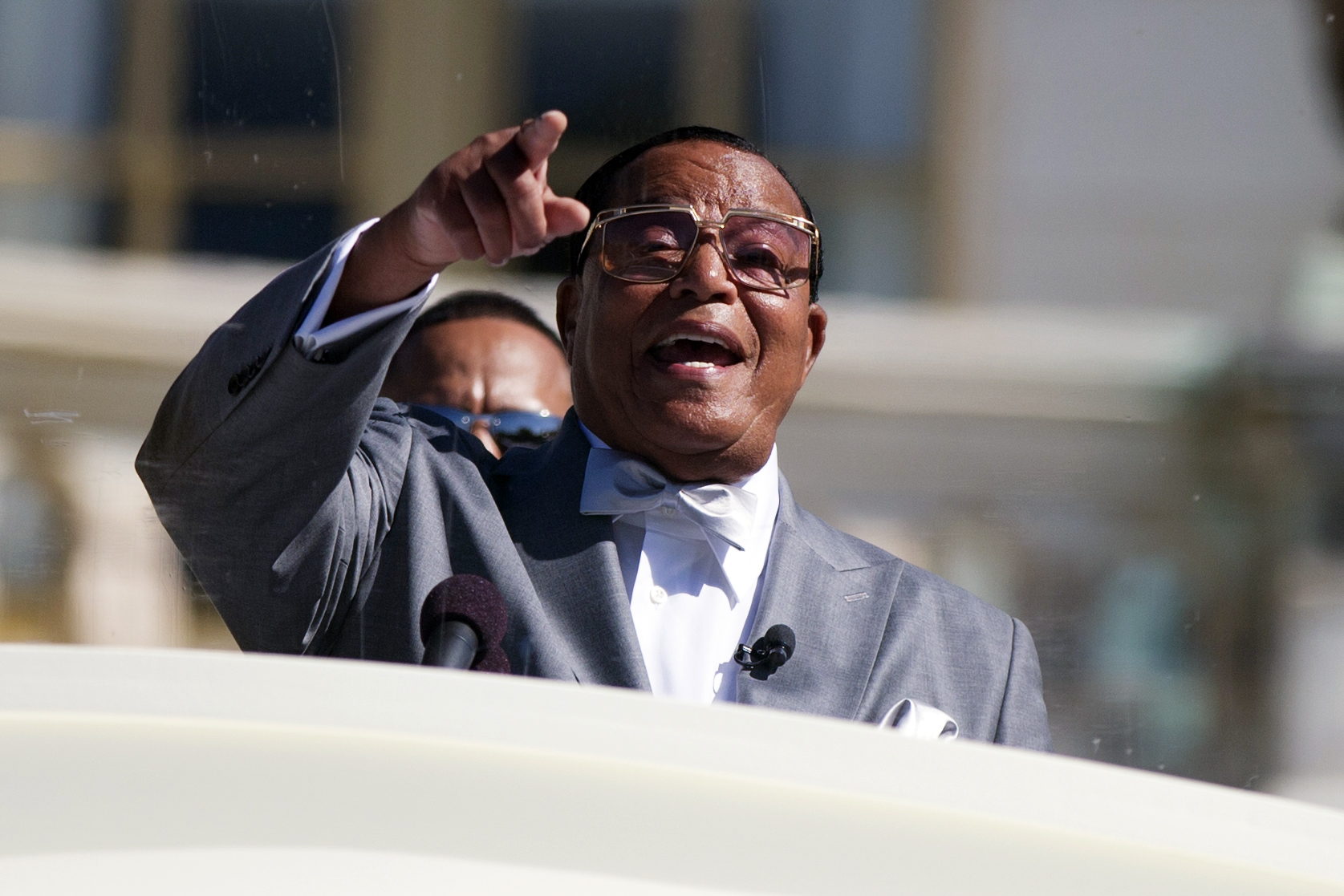 Louis Farrakhan praises Trump for telling Jews, ‘I don’t want your money’