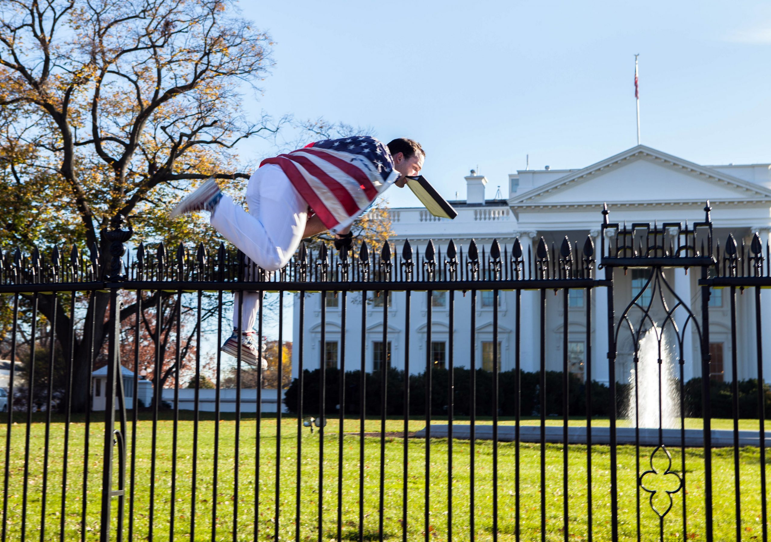 White House fence jumper ordered to undergo evaluation