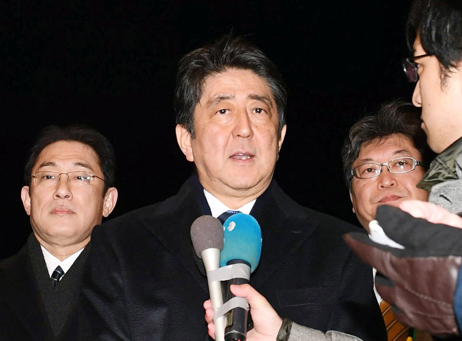 Japanese prime minister’s Mar-a-Lago visit ‘a personal gift’ from Trump