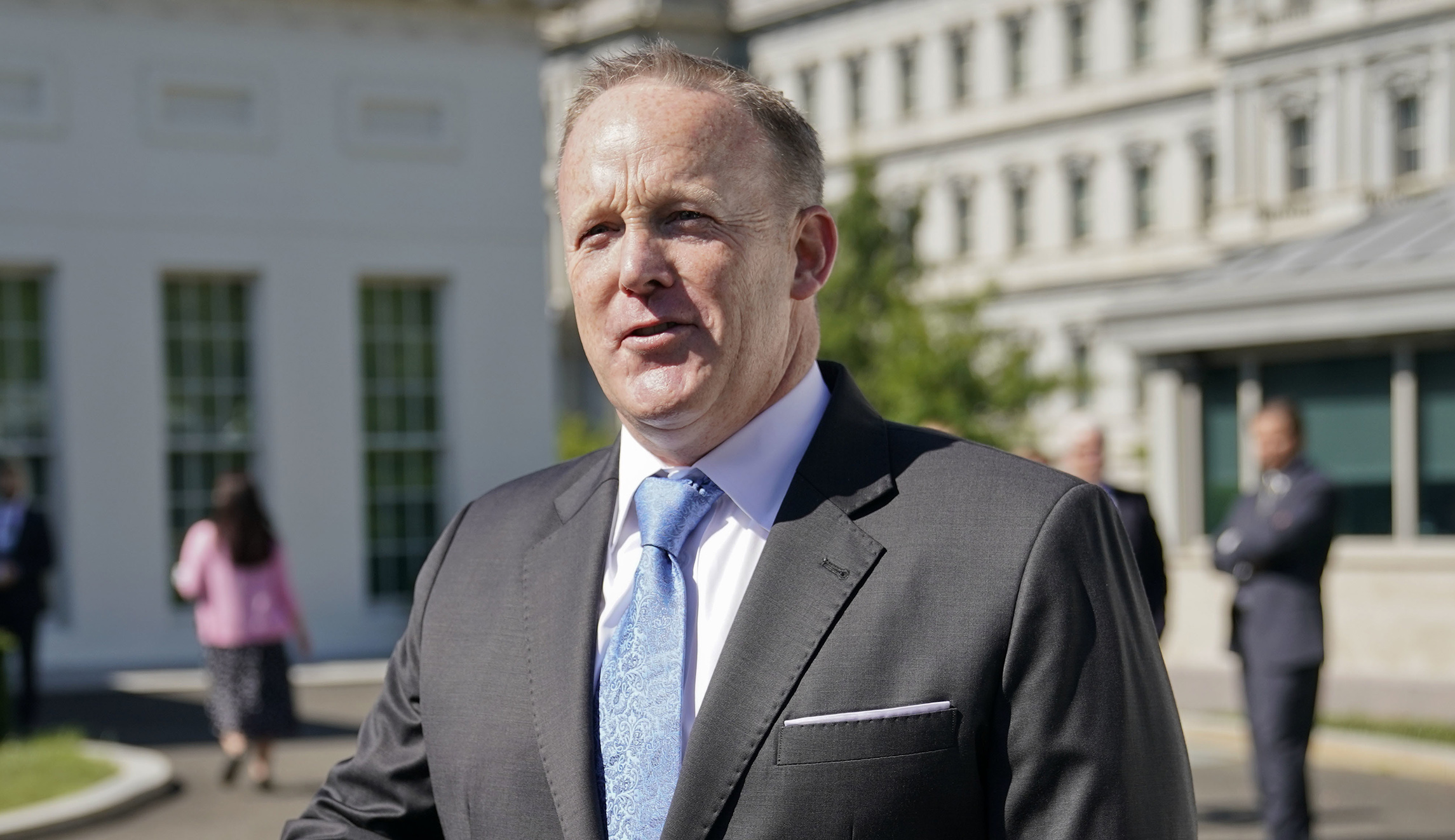 Sean Spicer would ‘proudly’ work for Mike Pence if he runs for president