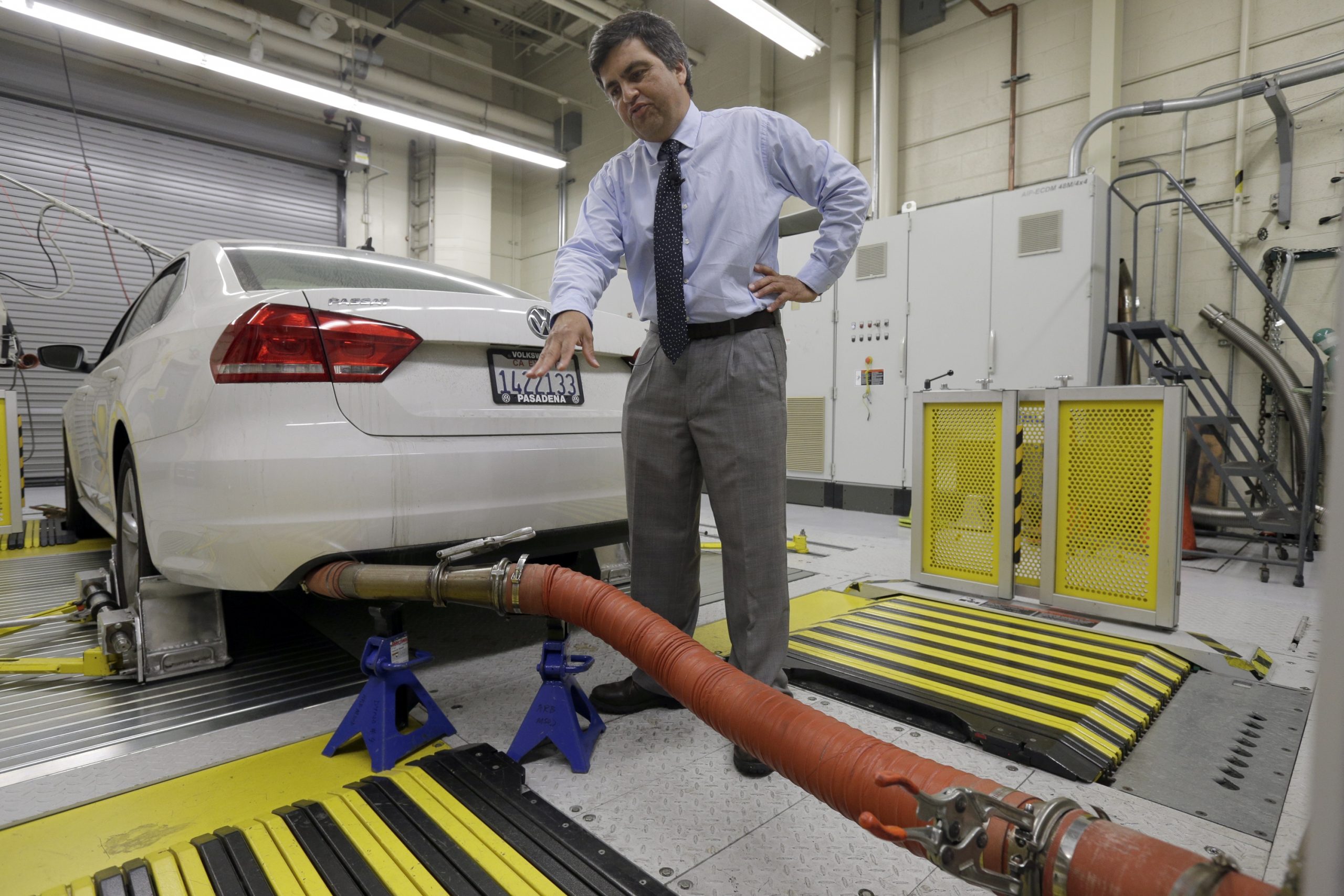 Justice Dept. sues Volkswagen over emissions scandal