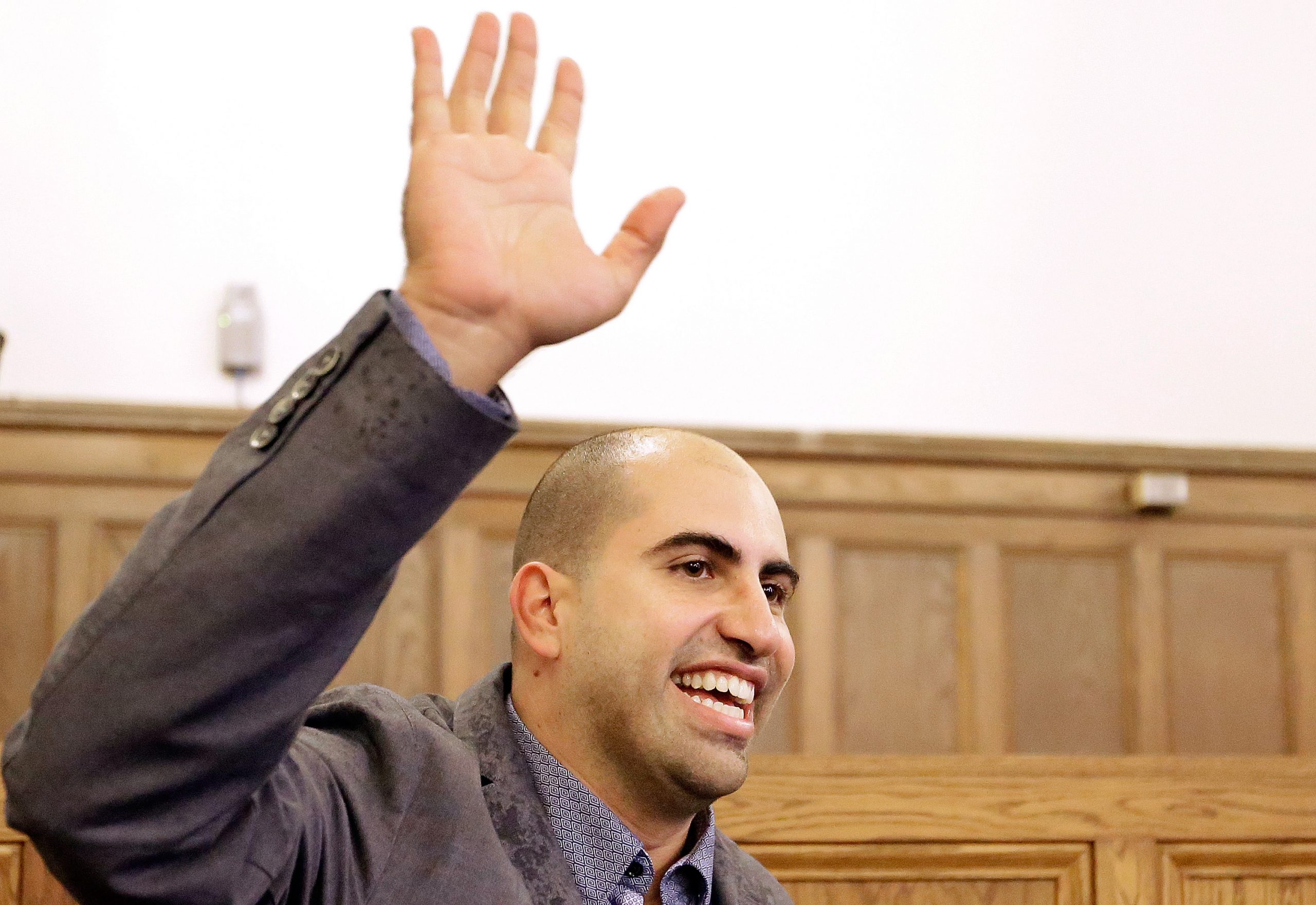 U. of Illinois trustees won’t hire professor