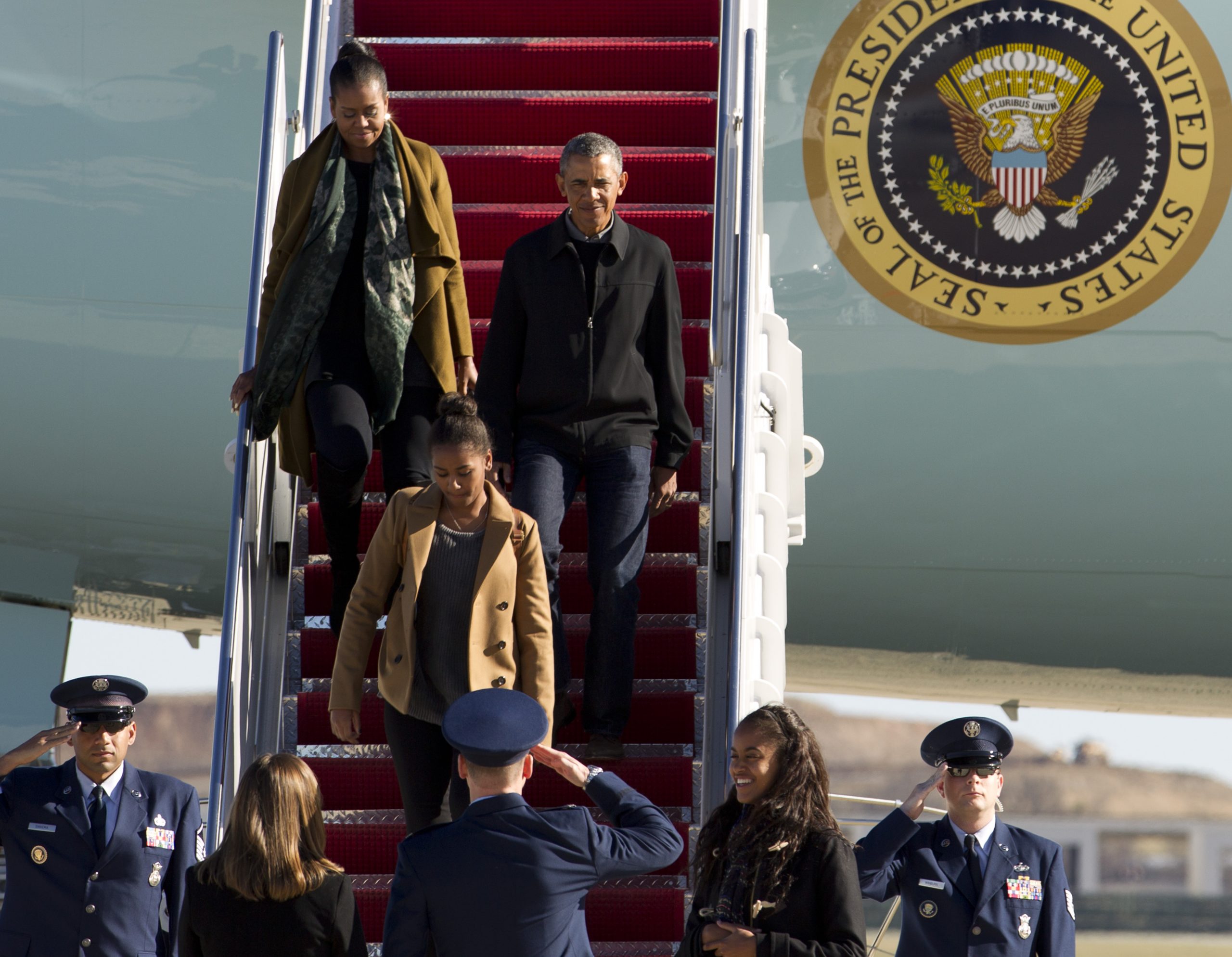 Obama Christmas in Hawaii cost $3.5M, total for 8 island vacations: $28 MILLION