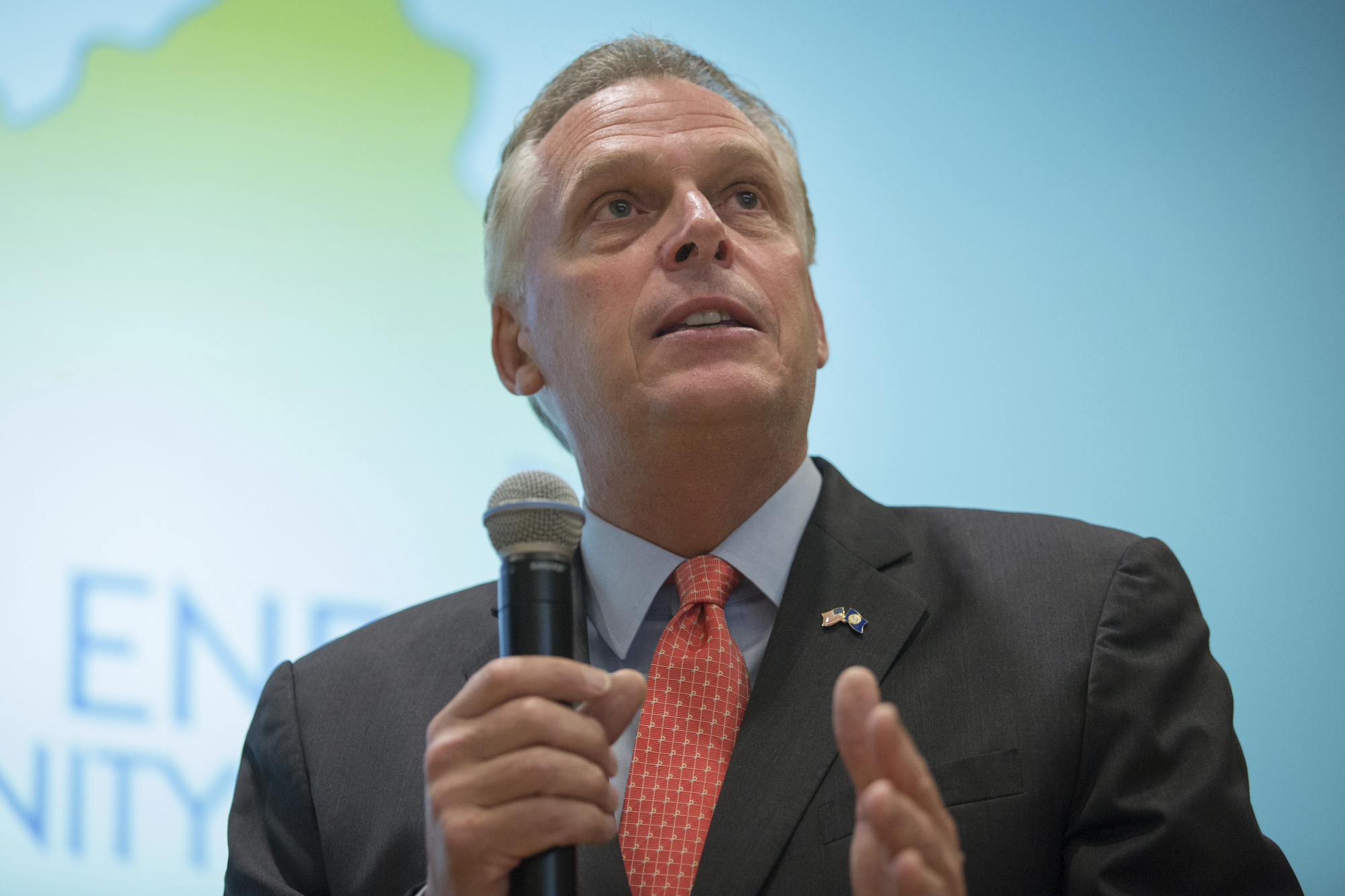 Terry McAuliffe pulling ahead in Virginia governor race