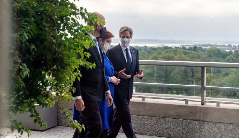 ‘Indissoluble bonds’: Nuclear submarine deal fortifies U.S.-Australia security ties against economic pressure from China