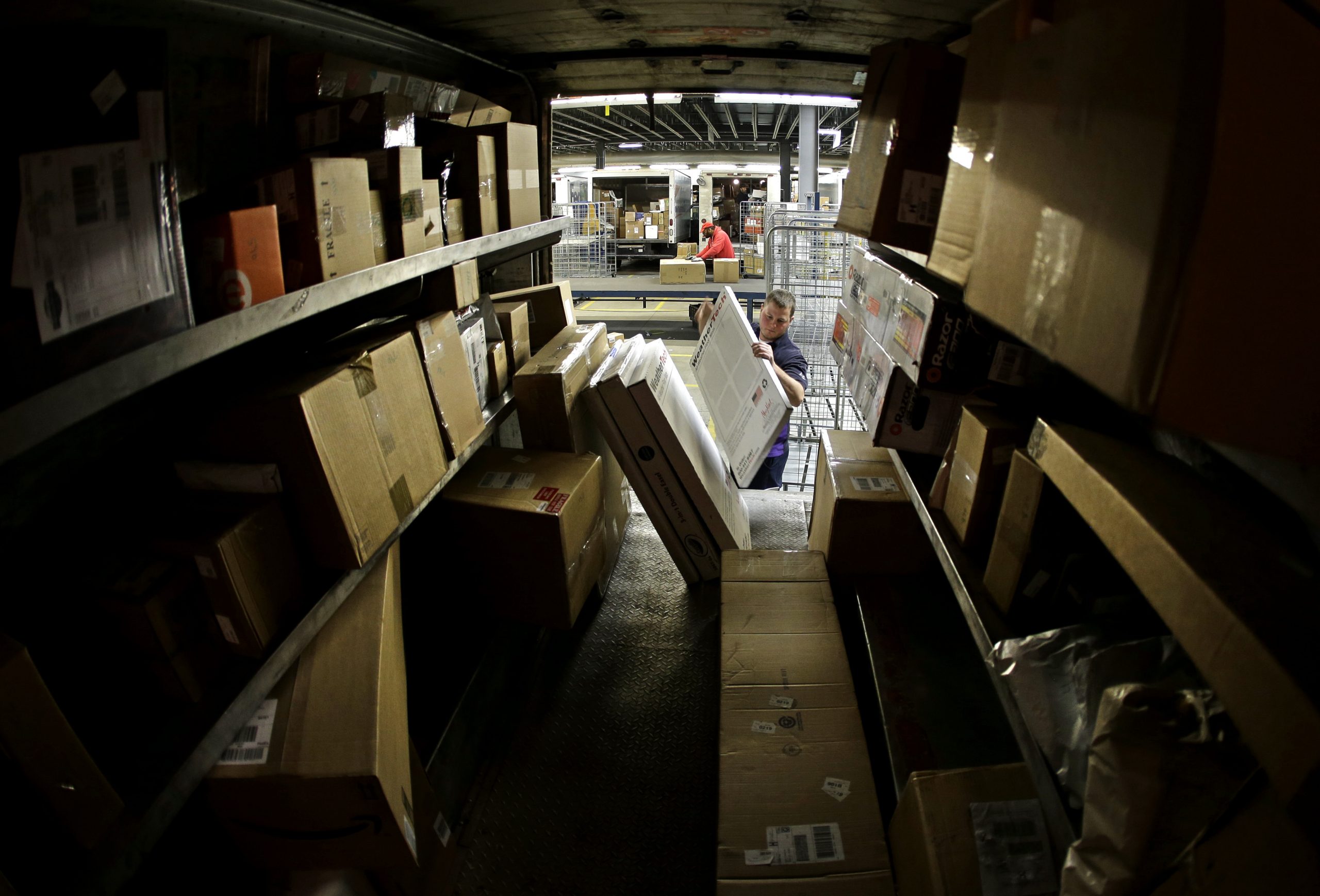US factory orders down 1.5 percent in December