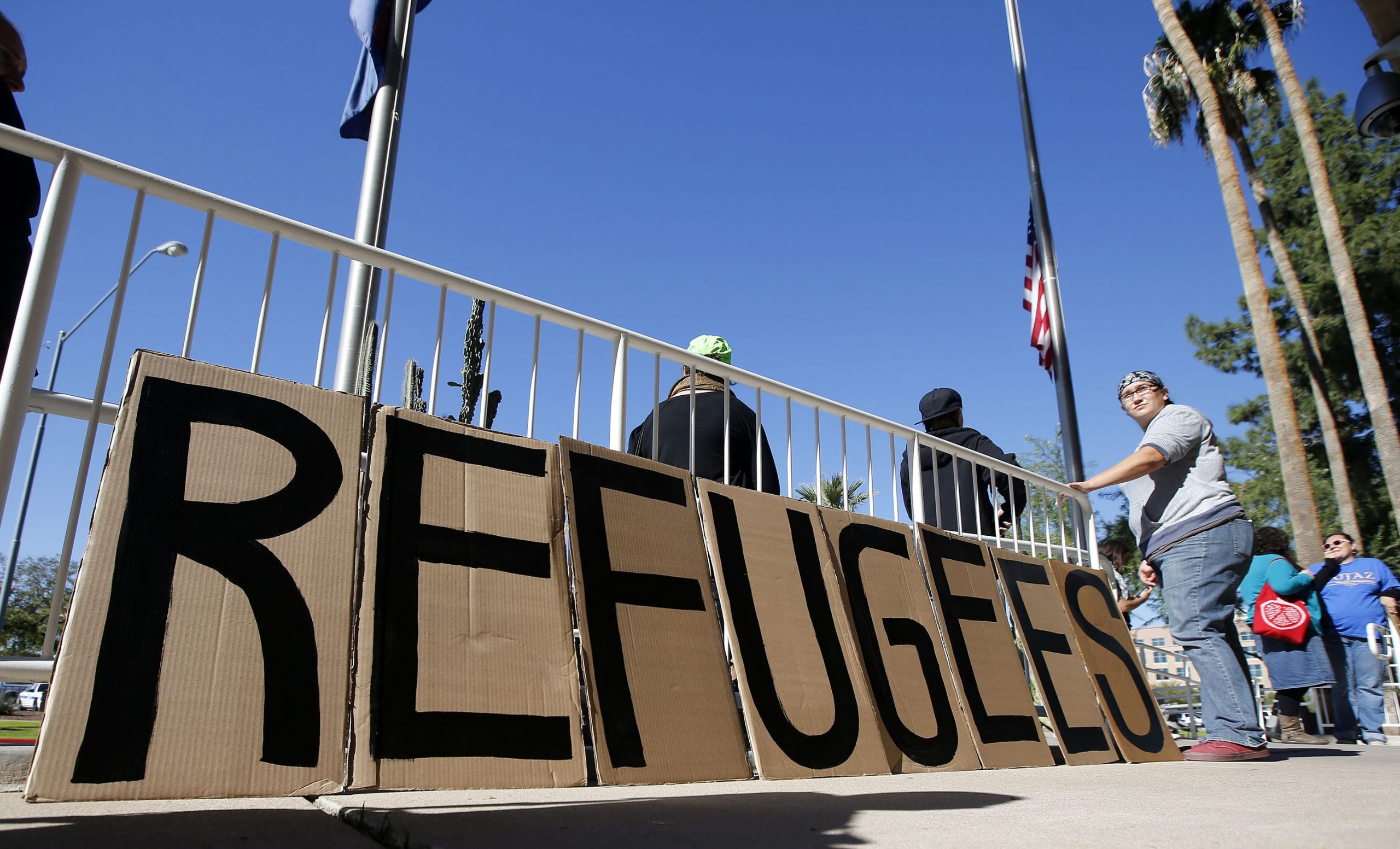 Poll: Most favor blocking Syrian refugees