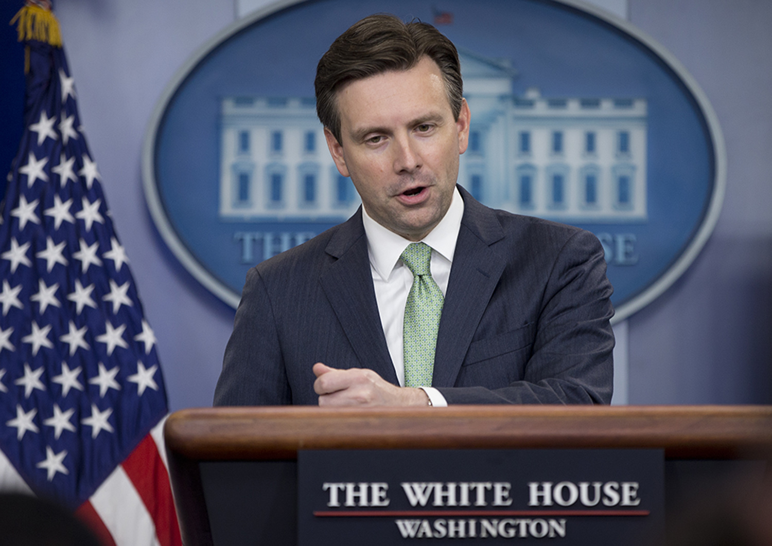 White House again calls for gun control after Dallas attacks