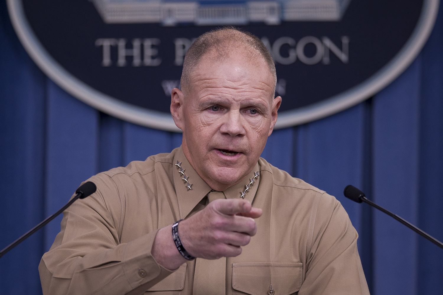 Nude photo-sharing scandal forces Marines to adopt new social media policy