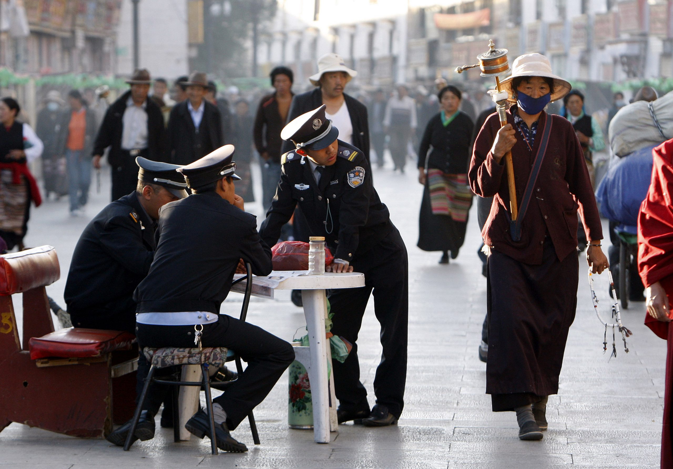 With or without foreigners, tourism grows in Tibet