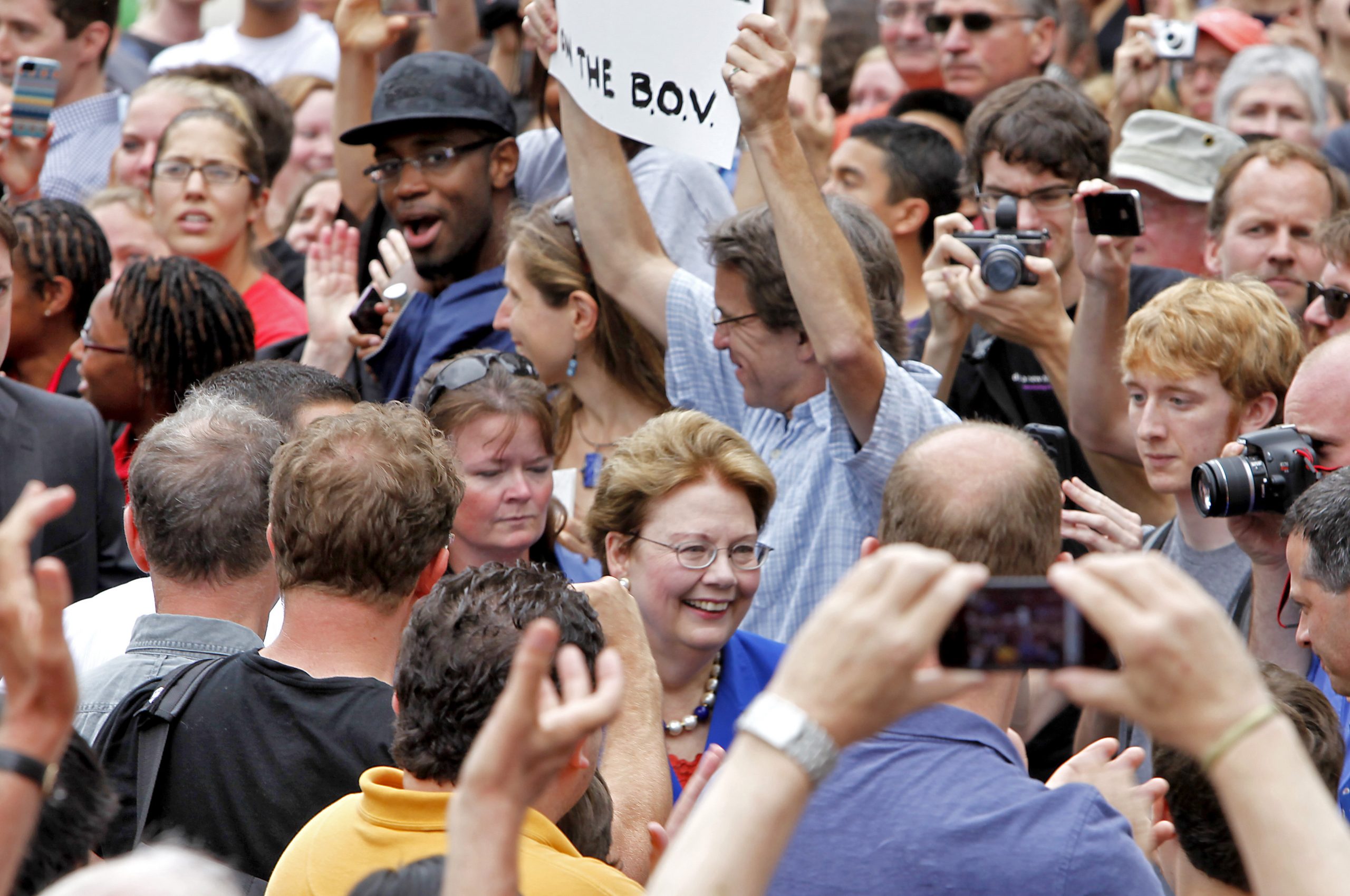 UVa faculty seek reinstatement of president