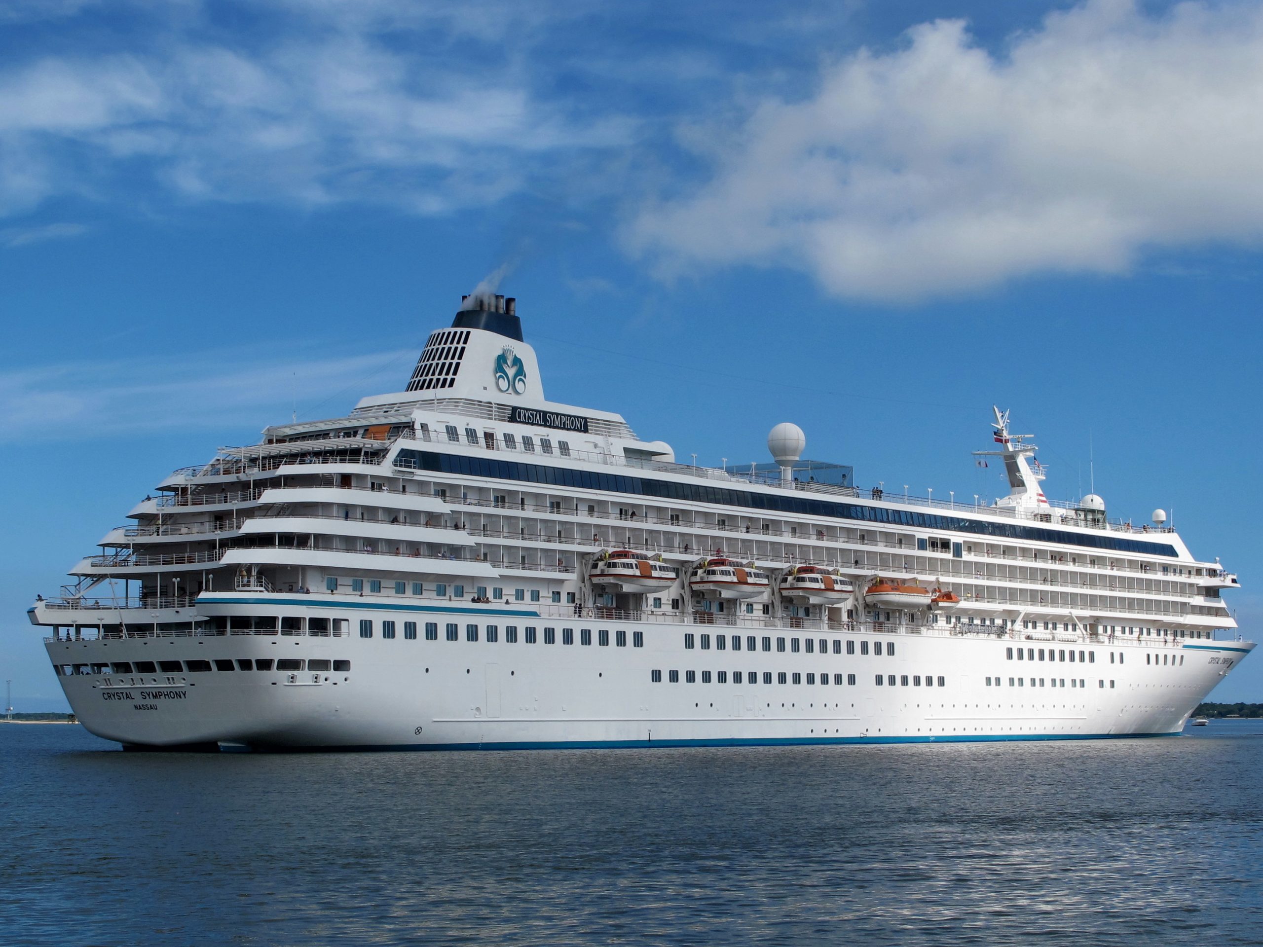 SC court tosses challenge to Charleston cruises