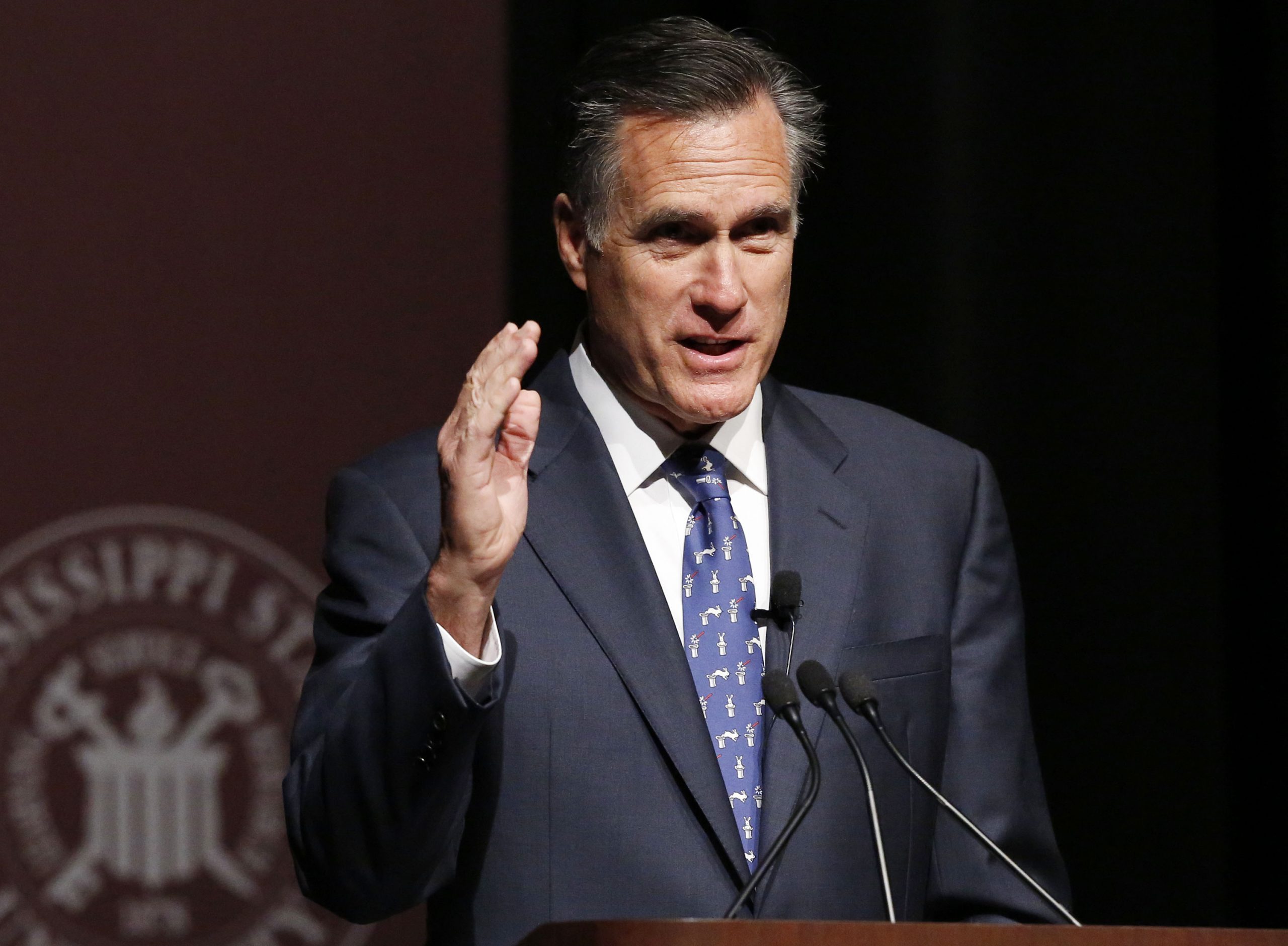 Mitt Romney discusses 2016 candidates at private Adelson dinner