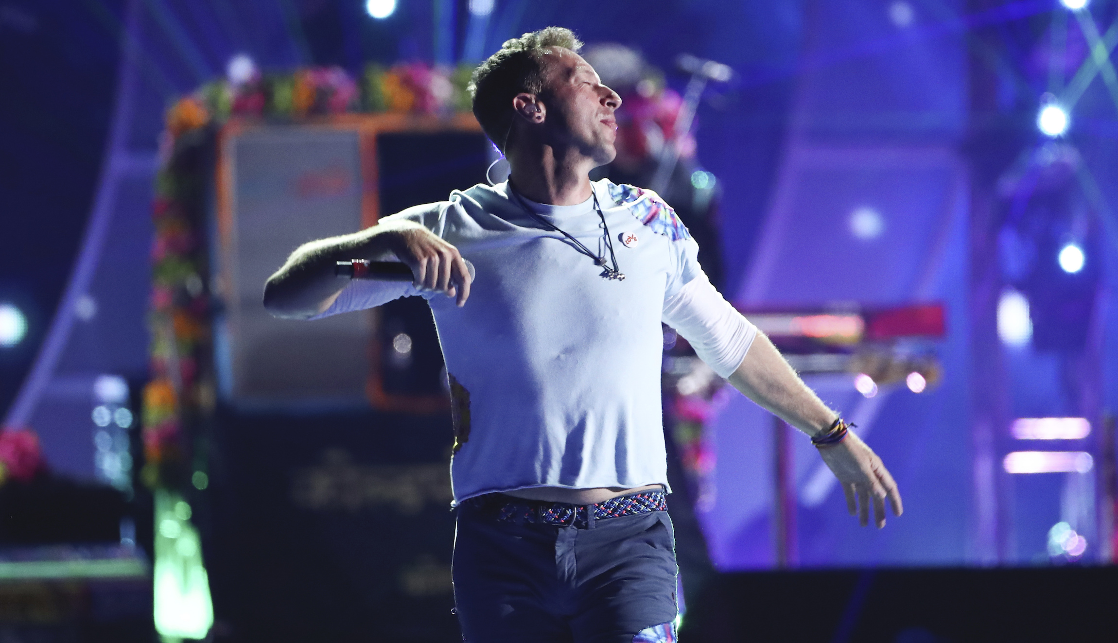 Coldplay frontman announces the band will stop recording music in 2025