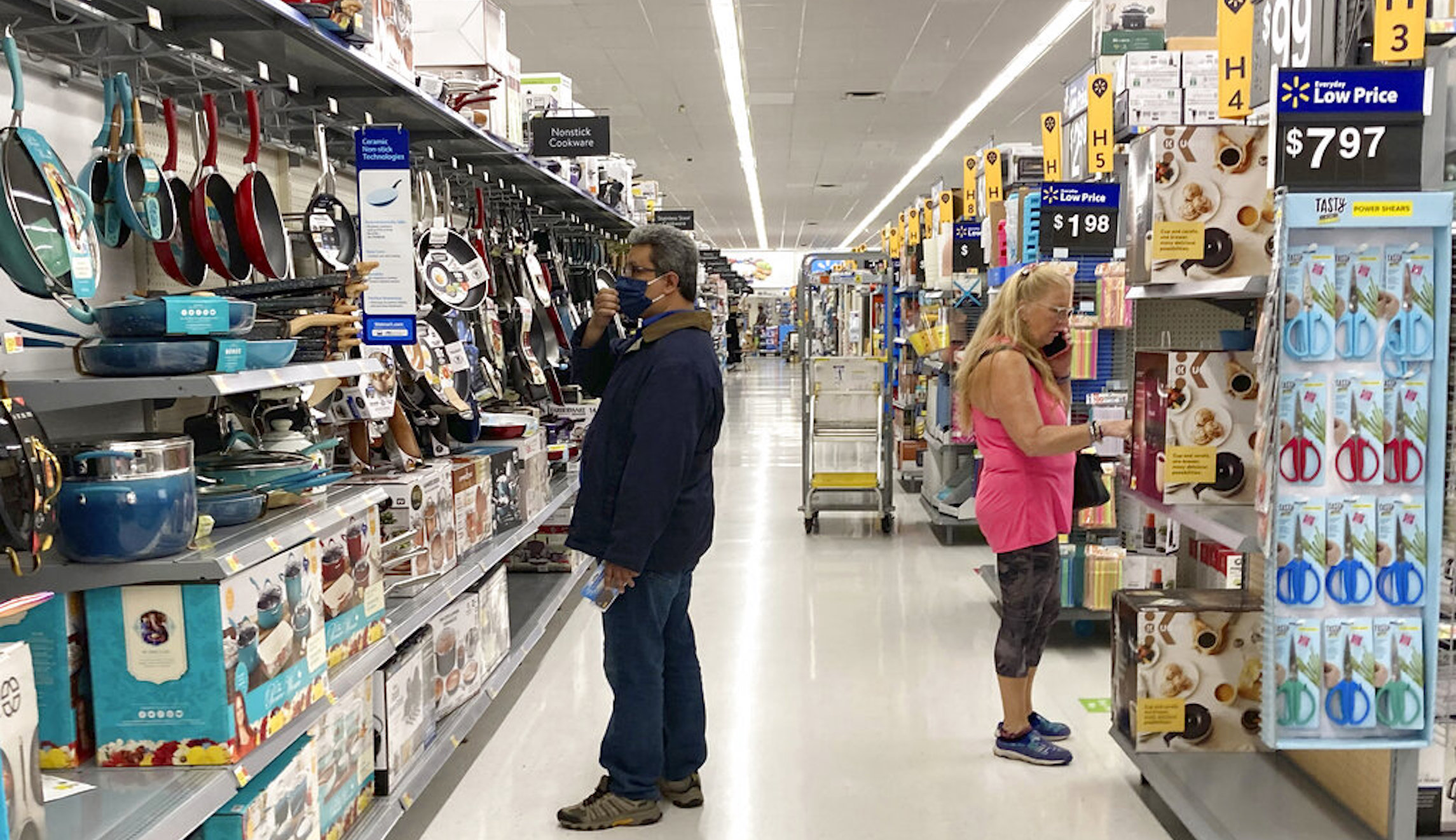 Consumer confidence falls for third straight month amid soaring inflation