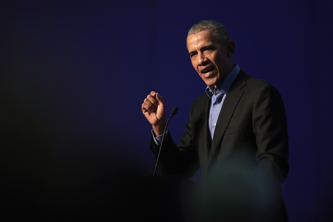 Do Newly Released Texts From FBI Agents Imply Obama Interfered in the Clinton Email Investigation?