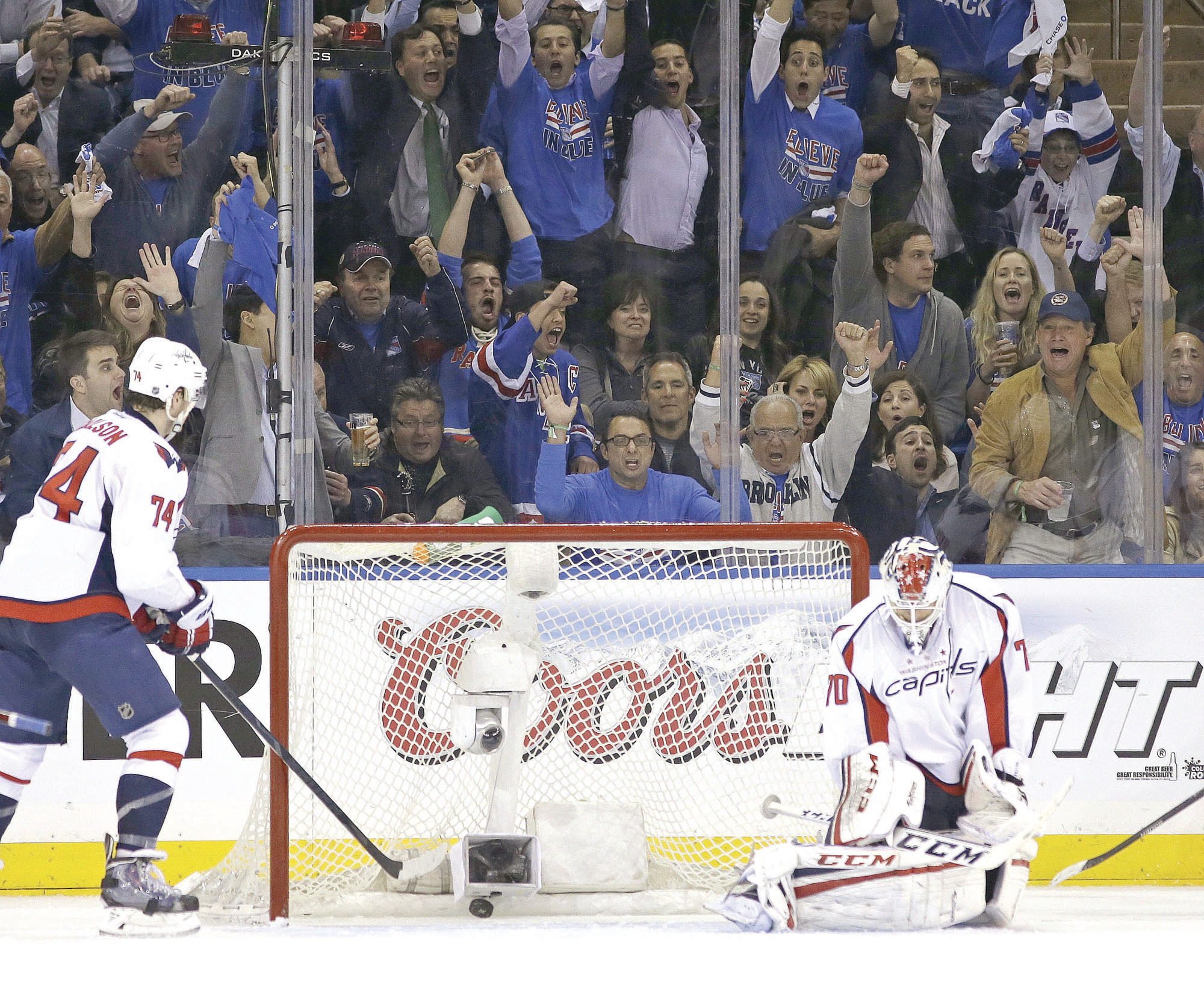 Adam Oates gives Capitals a rest to regroup for Game 4 against Rangers
