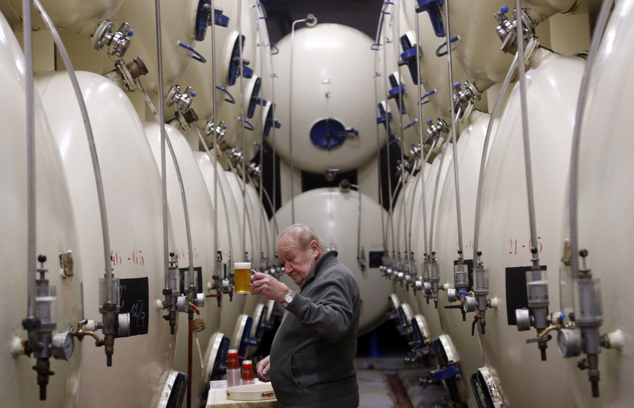 Century-old fight for Budweiser name hits new snag