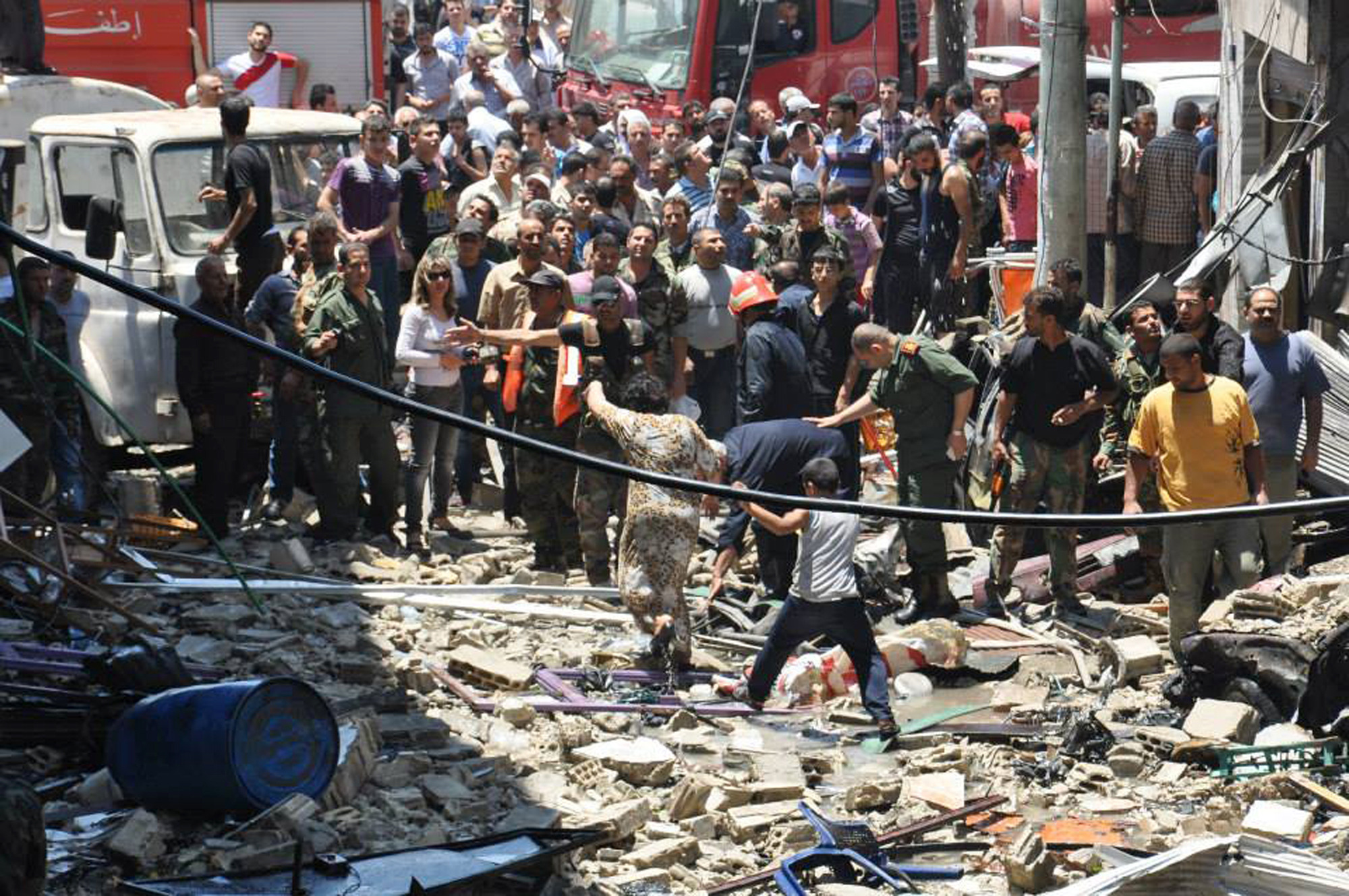 Car bomb kills at least 7 in central Syria