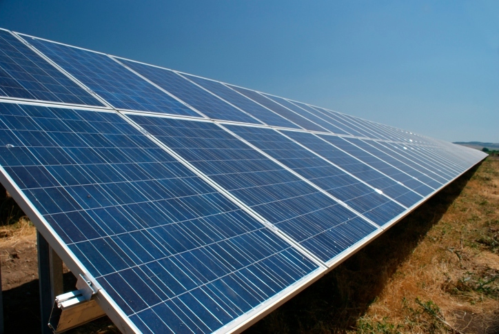 US Afghan aid buys solar panels for farmers without electricity