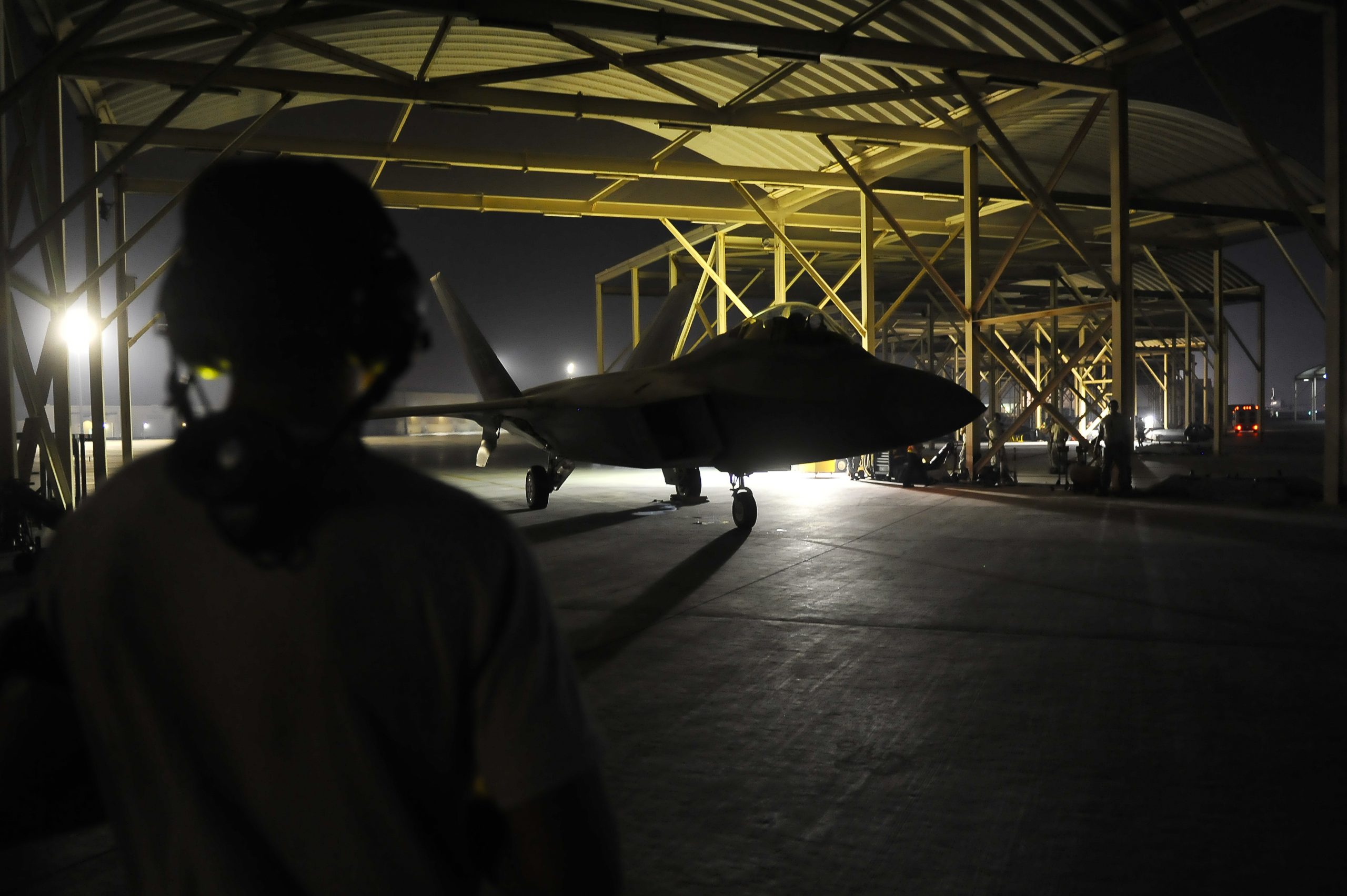 US-led planes strike fighters attacking Syria town