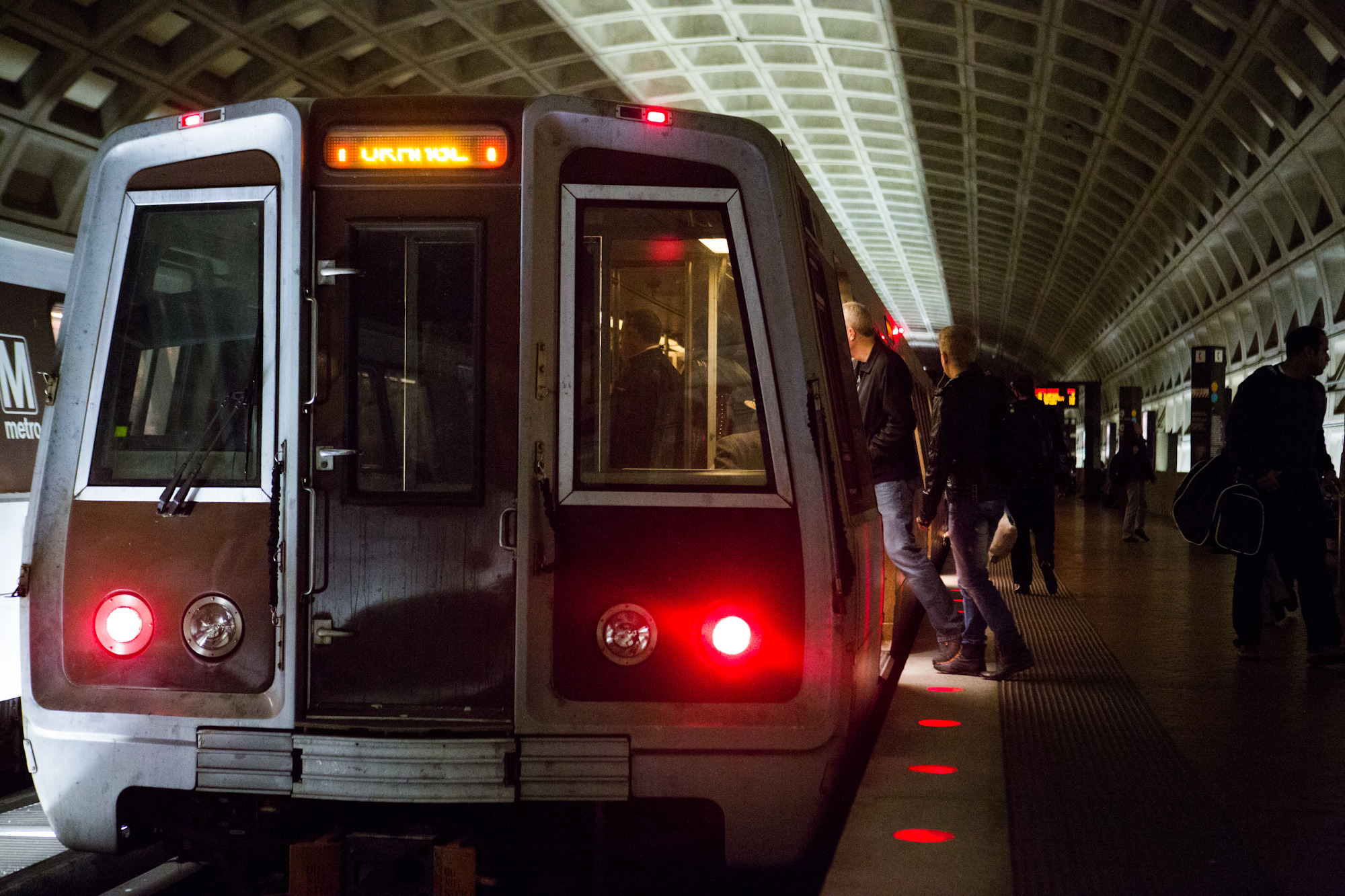 Metro apologizes for Green Line meltdown