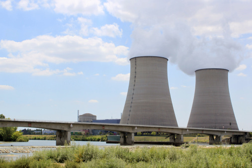 As nuclear fuel is used and irradiated in a reactor, the radioactive rods left behind are stored on-site in deep pools of water that the NRC says cools the fuel and shields workers from radiation. (Photo: ThinkStock)
