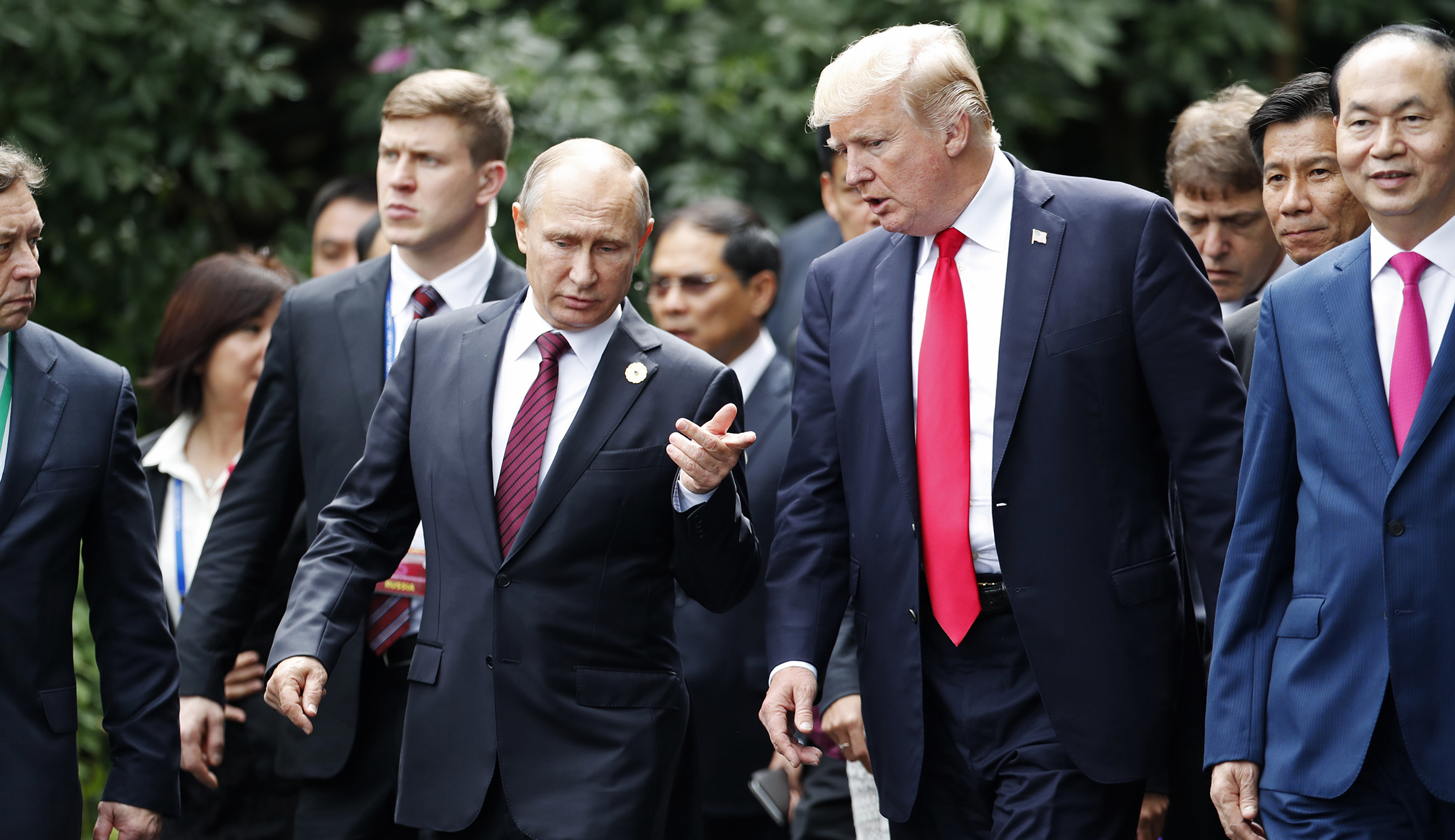Putin urges constructive dialogue between Russia and US in message to Trump