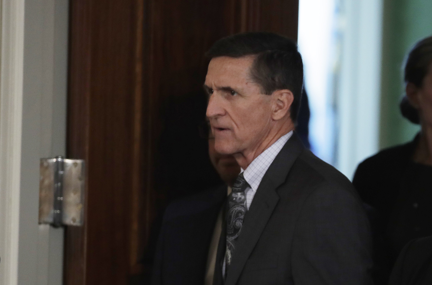Democratic senator thinks Flynn broke the law in calls with Russian ambassador
