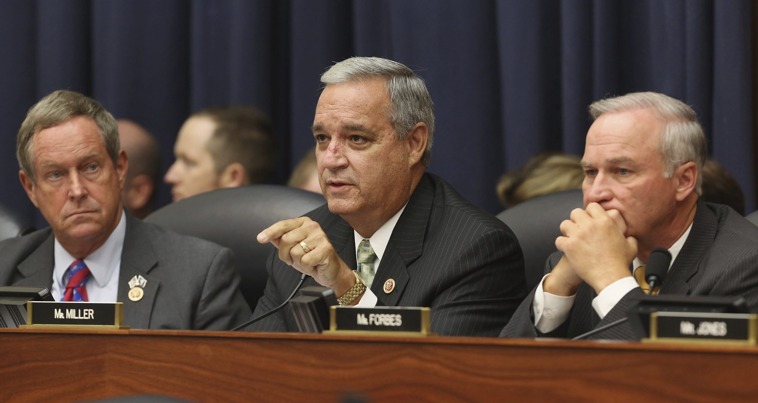 Veterans Affairs puts 3 on leave; Congress threatens subpoena over destruction of ‘secret’ wait list