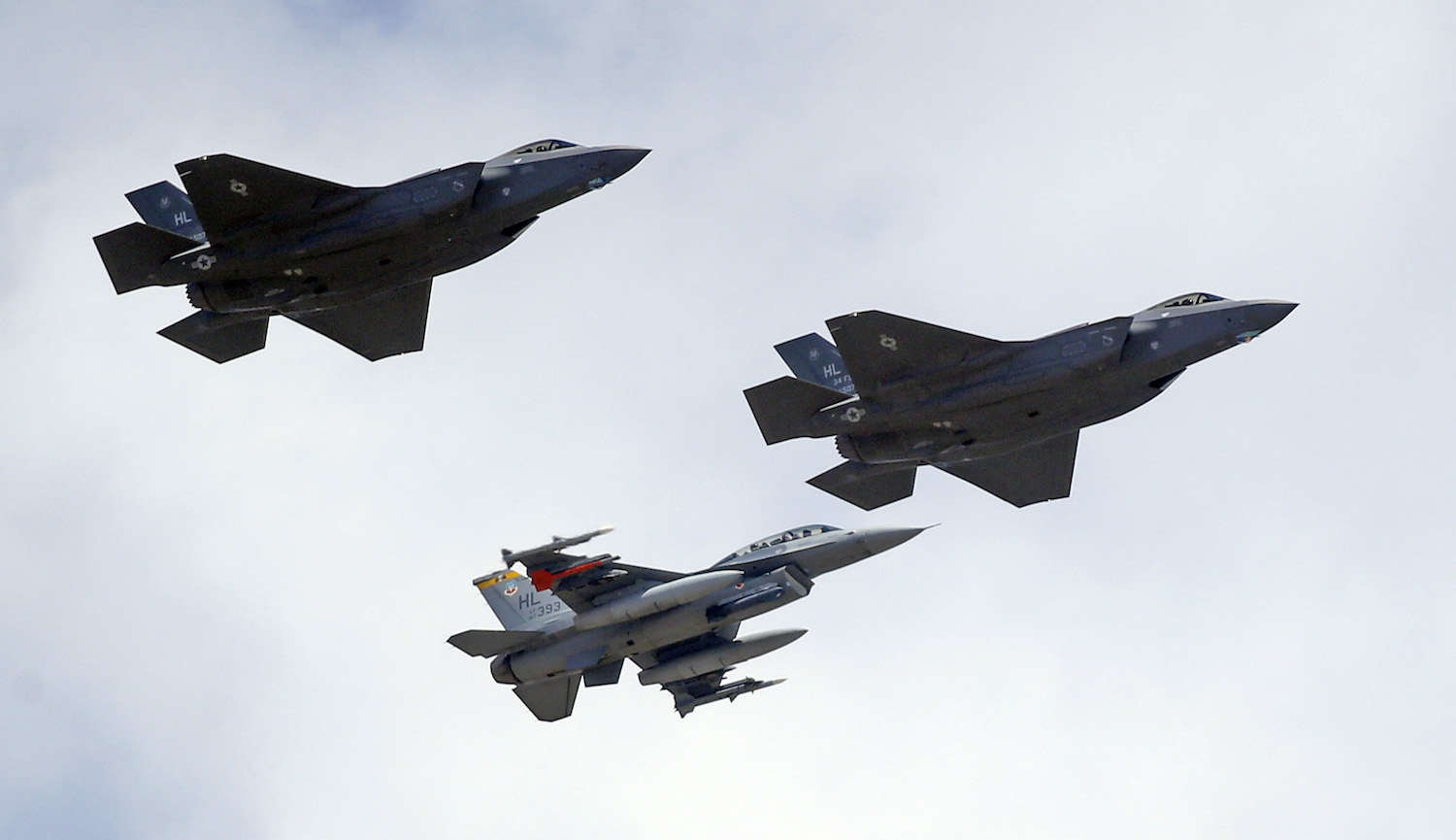 Lawmakers seek a boost in military aircraft funding in fiscal 2018