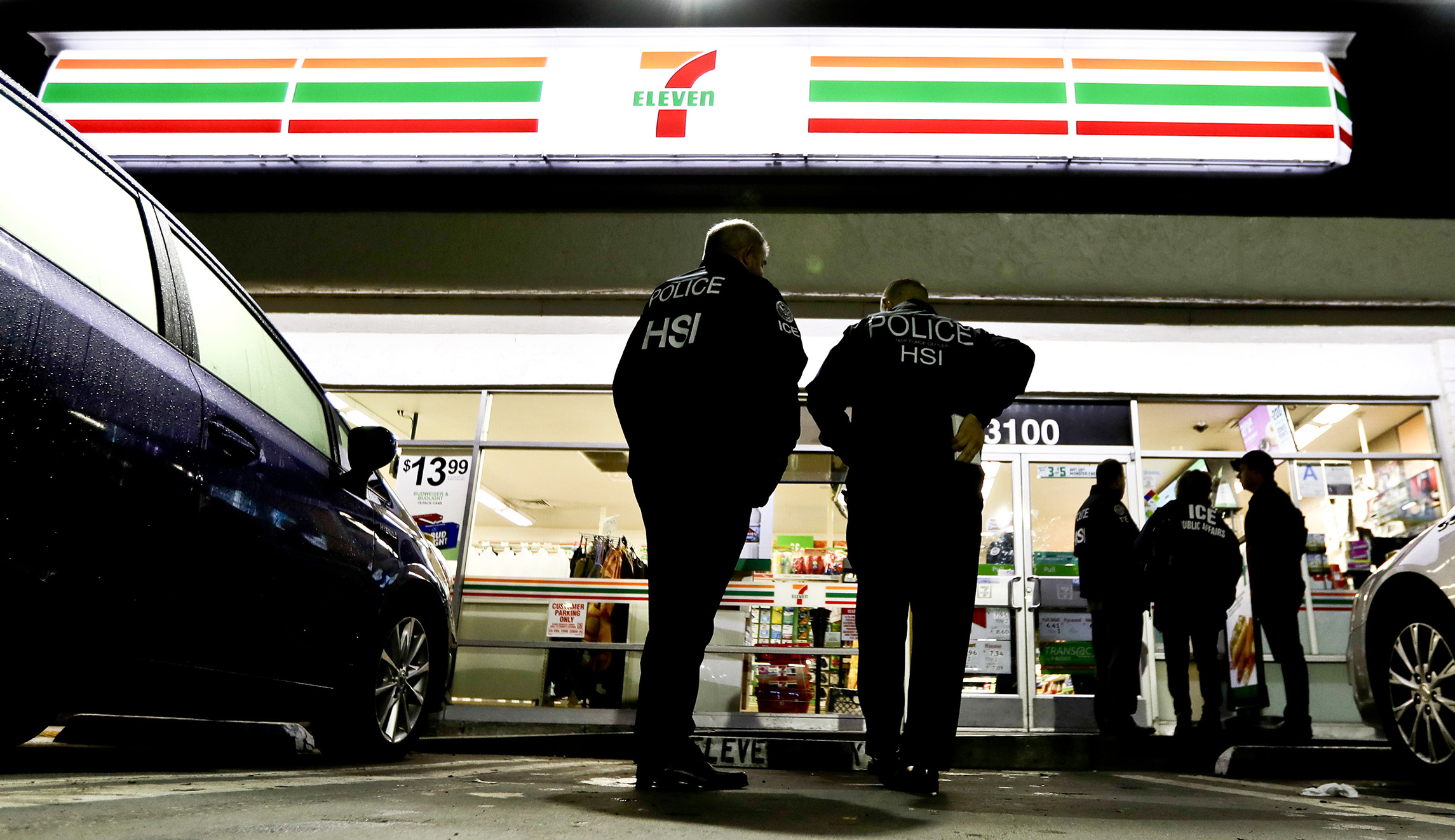 ICE arrests 21 illegal workers after surprise inspections of 7-Eleven stores