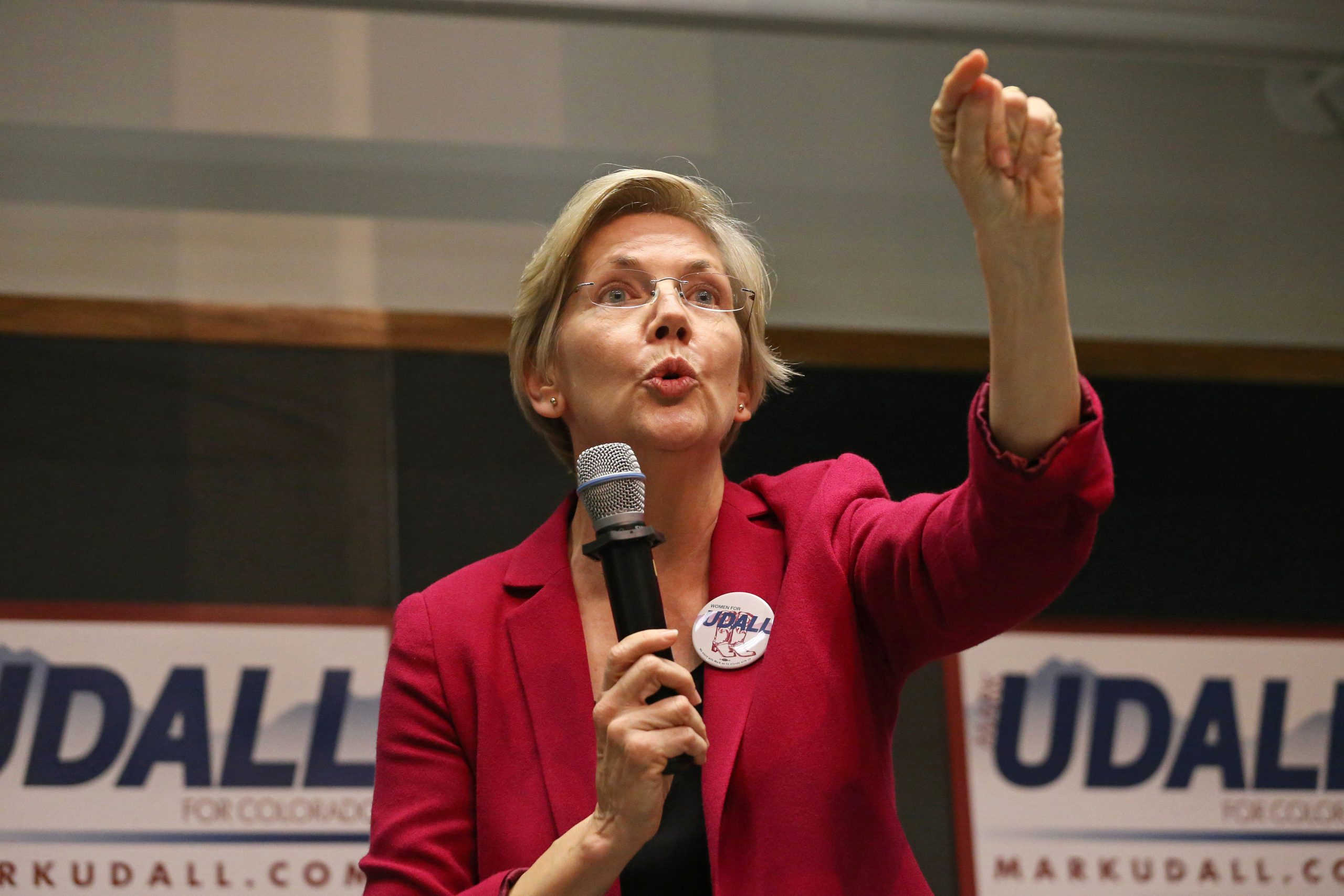 Elizabeth Warren: ‘Yes,’ male senators treat me differently because I’m a woman