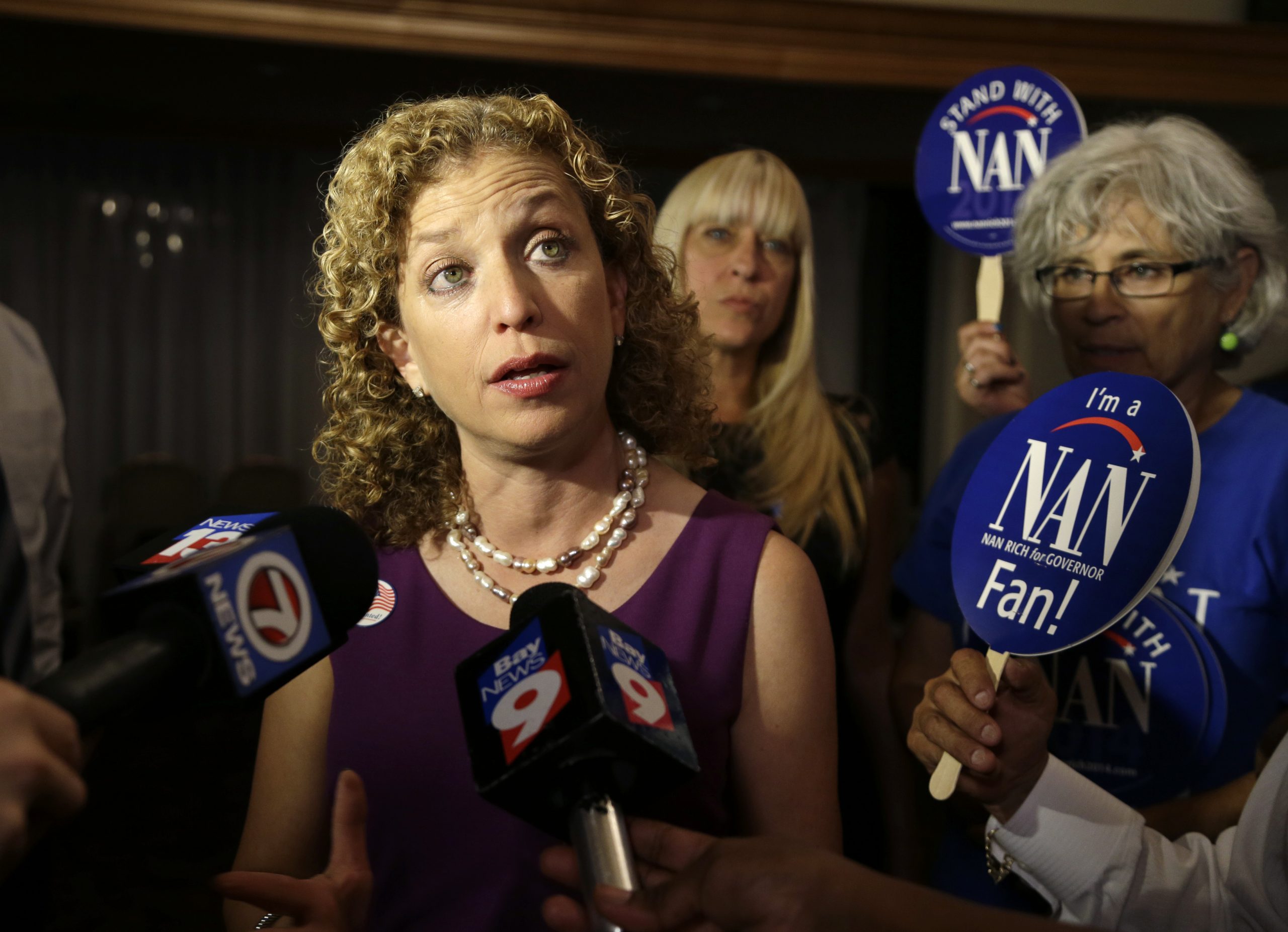 Democratic men declare war on Debbie Wasserman Schultz