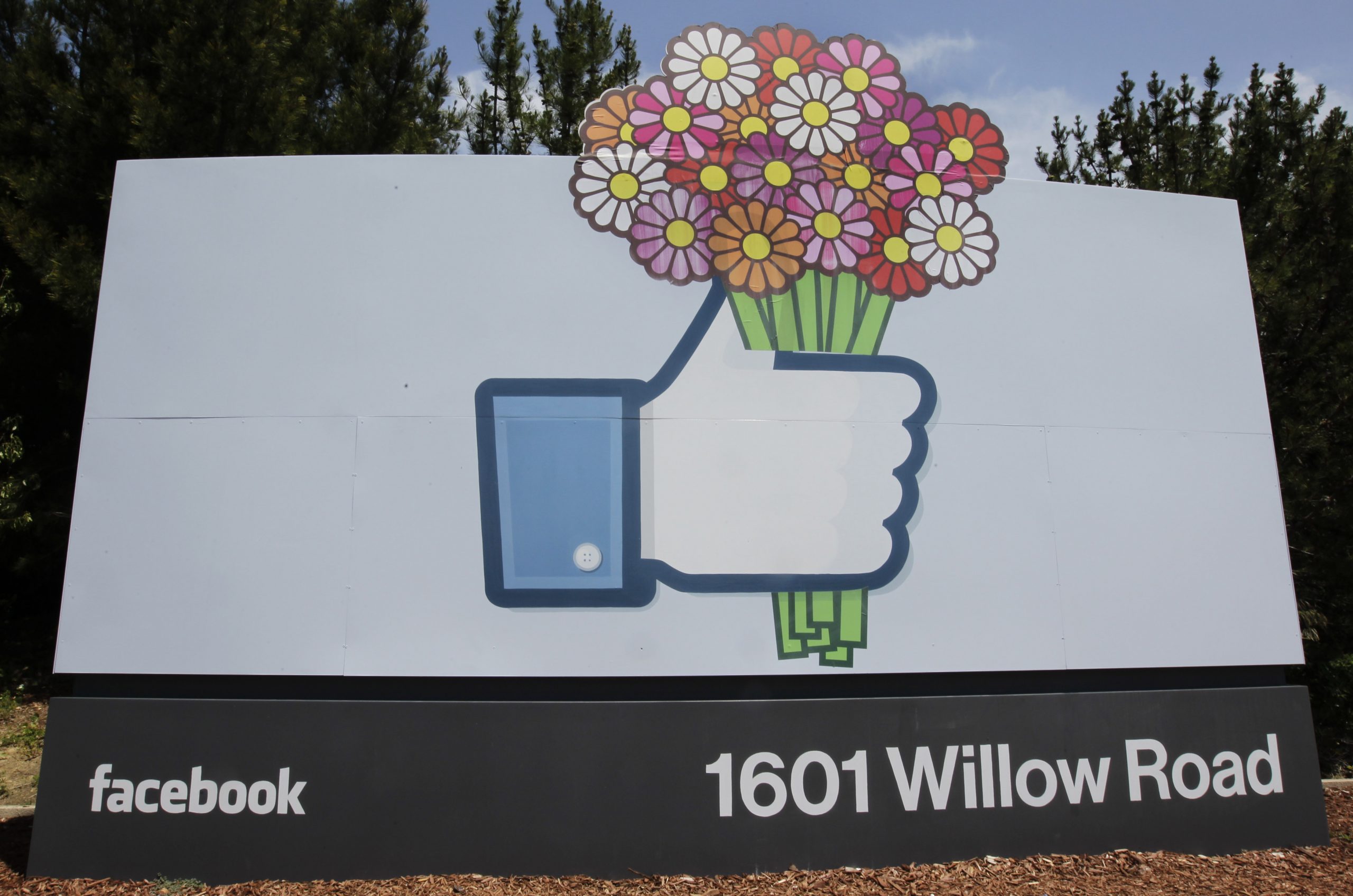 Facebook barrels ahead on 10th anniversary