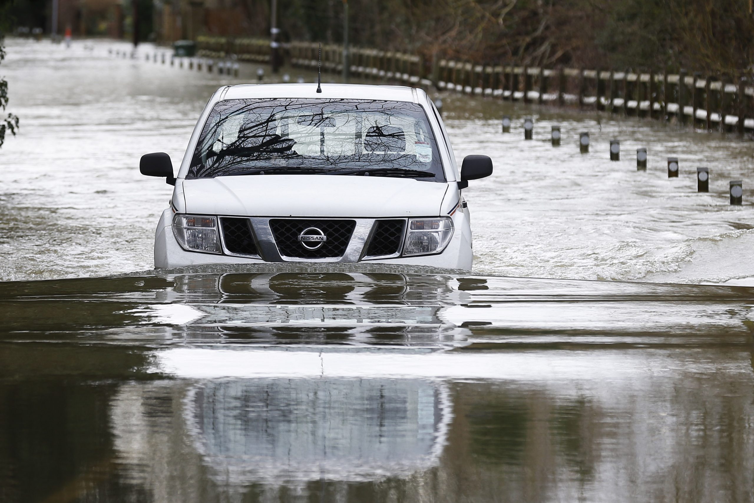 UK’s Cameron cancels Mideast visit over floods