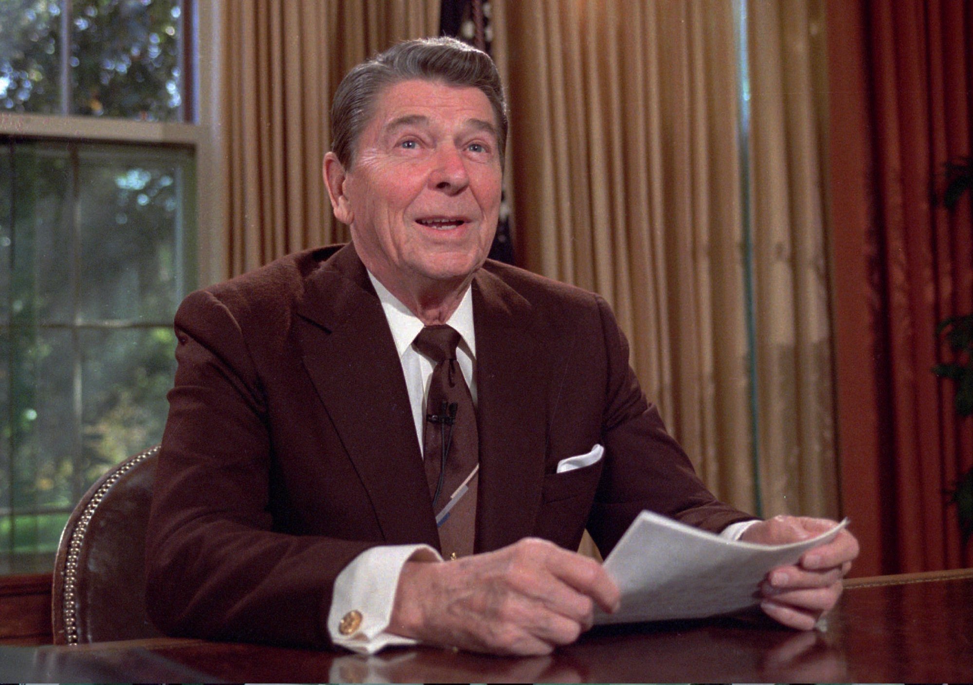 Obama aide-turned-aerospace lobbyist tells Republicans how much Ronald Reagan loved Obama’s favorite corporate welfare bank