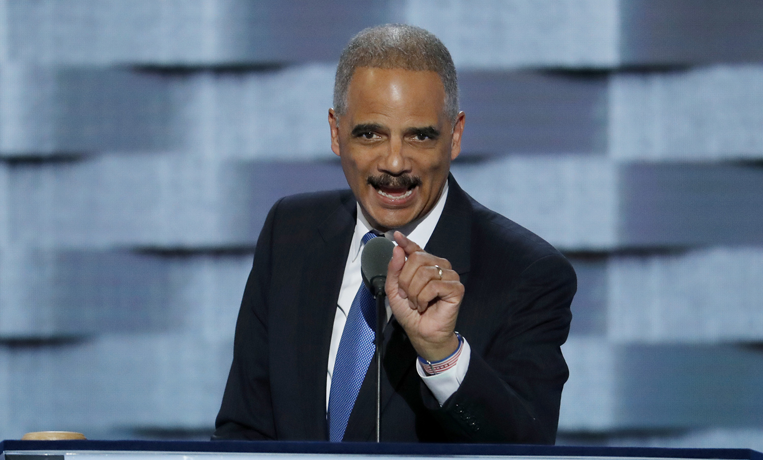 Eric Holder heading to Iowa amid 2020 speculation