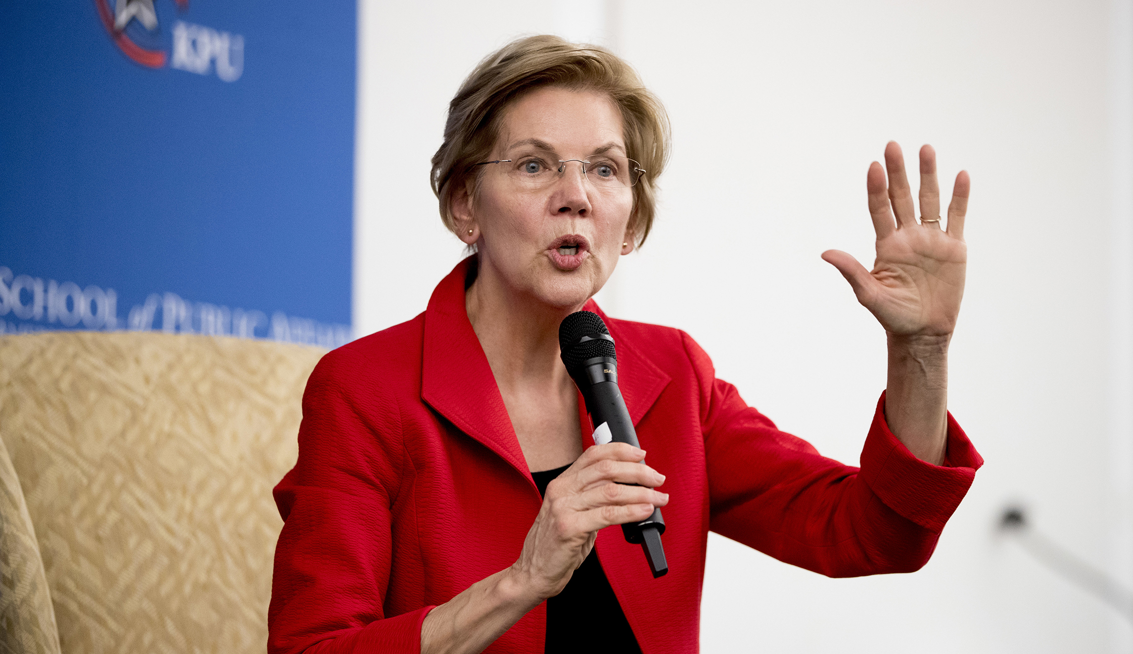 Elizabeth Warren backs off minority claims: ‘I’m not a person of color’