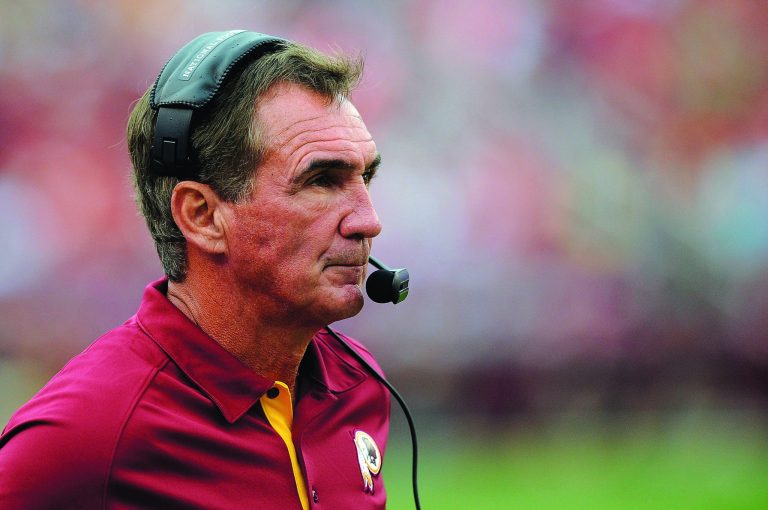 Patrick McDermott/Getty Images
Coach Mike Shanahan and the Washington Redskins cut Chris Cooley on Tuesday.